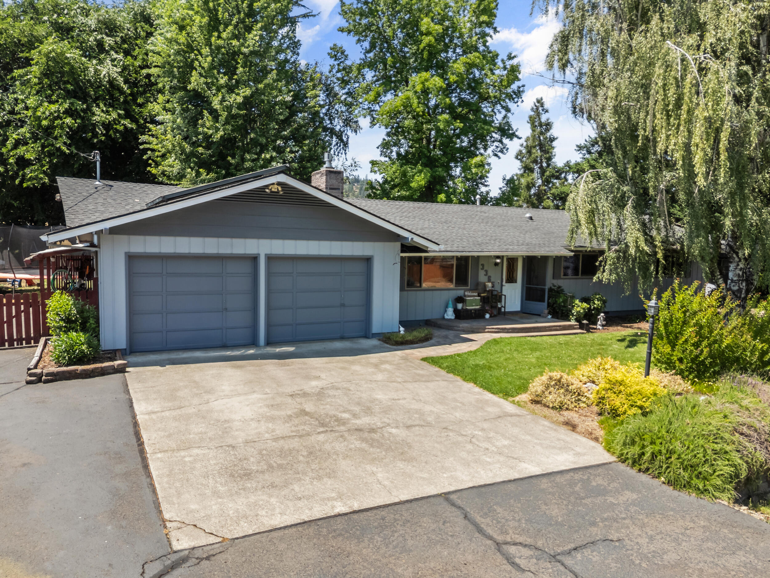 El Reina Subdivision - Residential