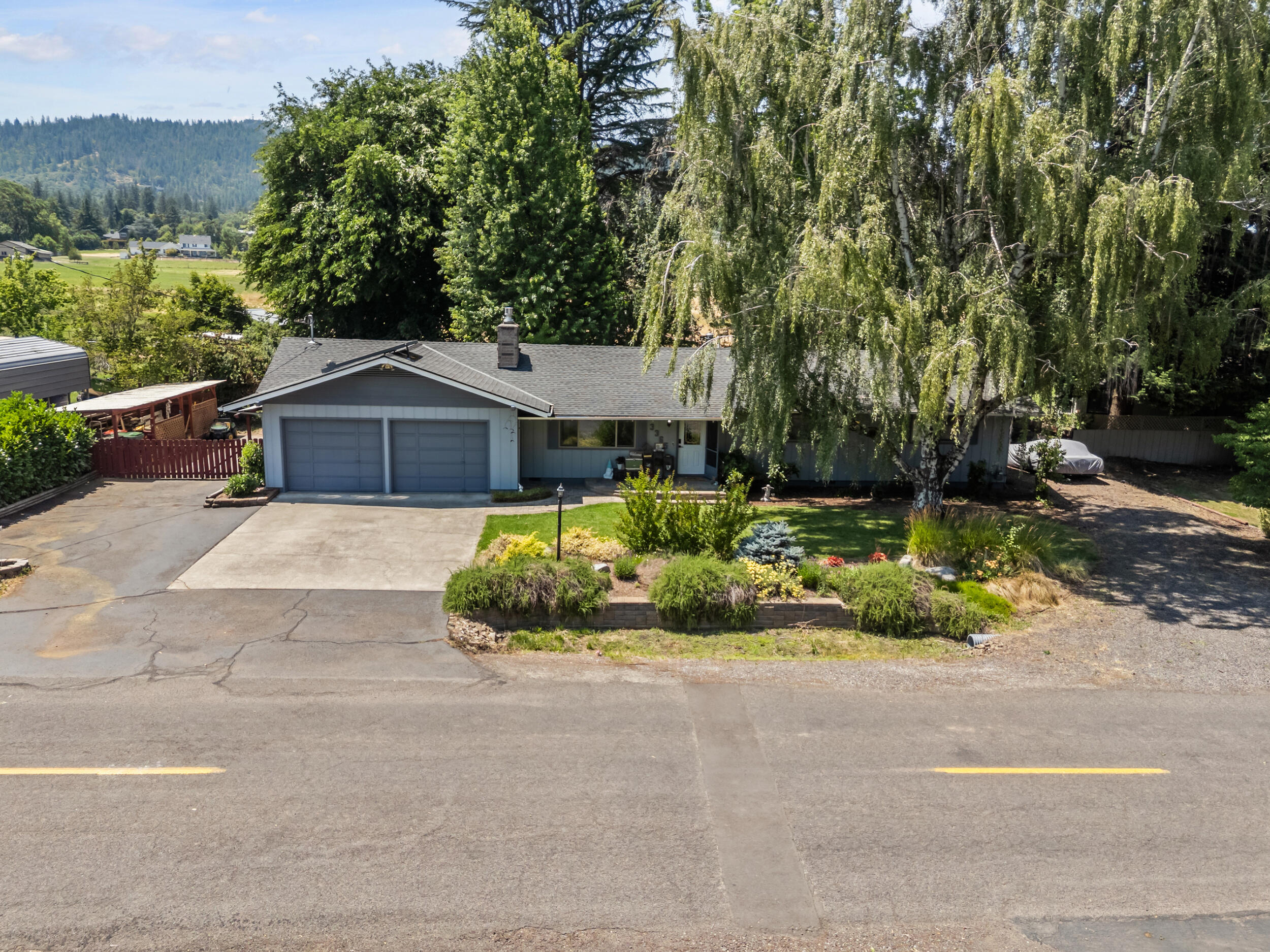 El Reina Subdivision - Residential