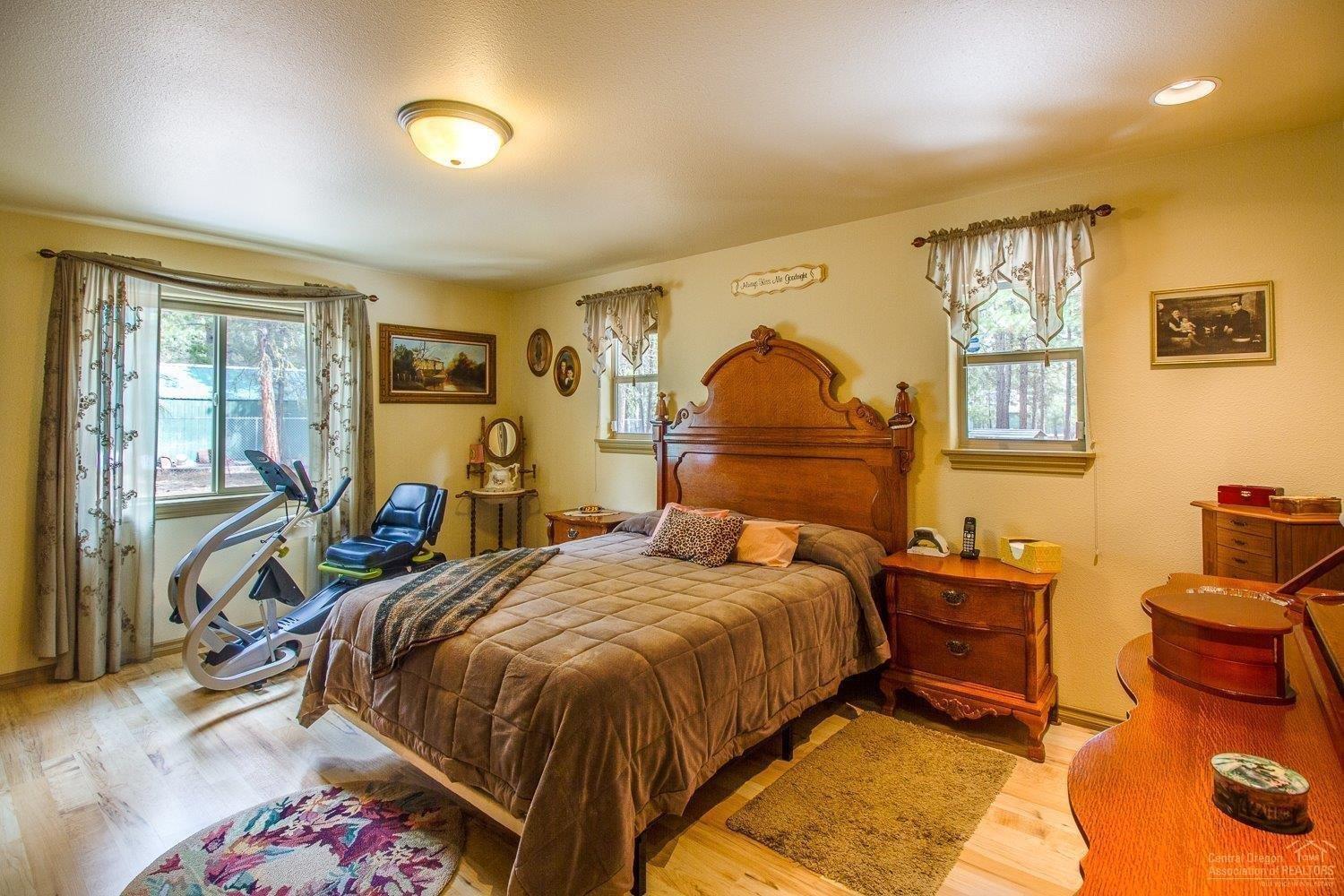 Ponderosa Pines - Residential