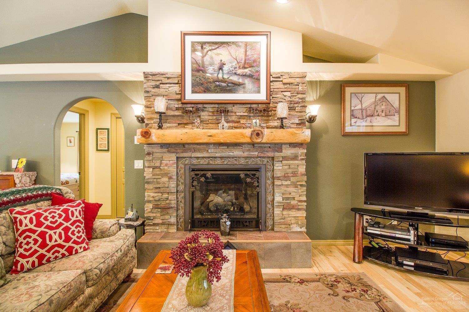 Ponderosa Pines - Residential