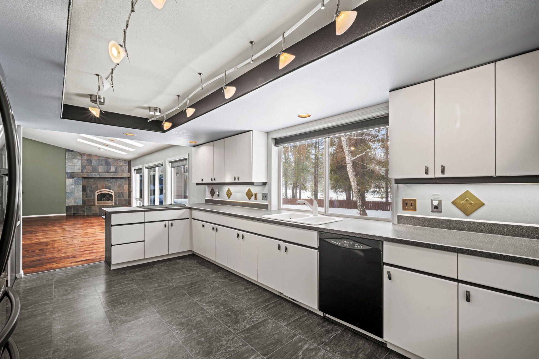 Drrh Trs - Residential