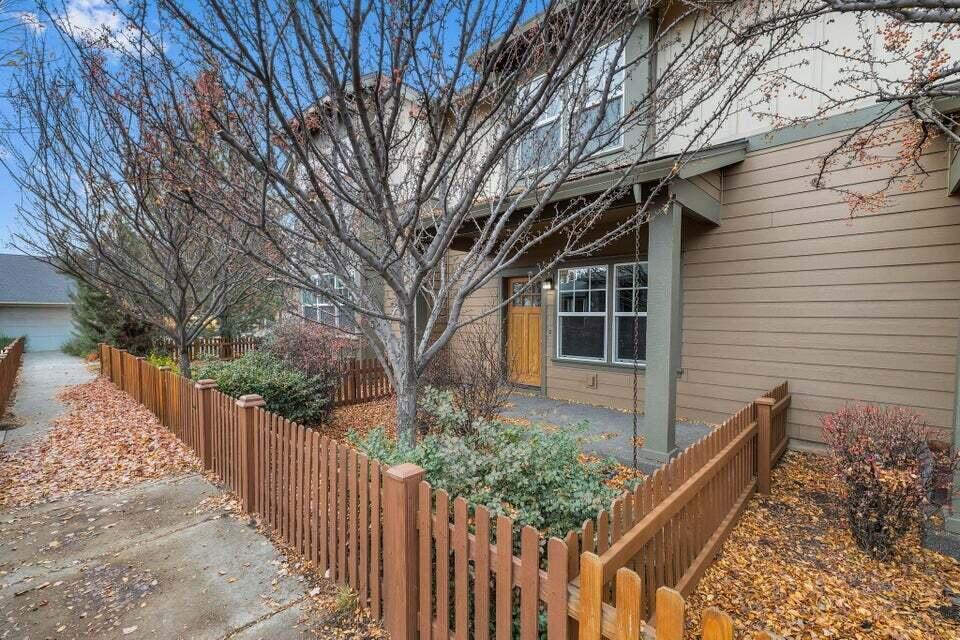 Gardenside - Residential