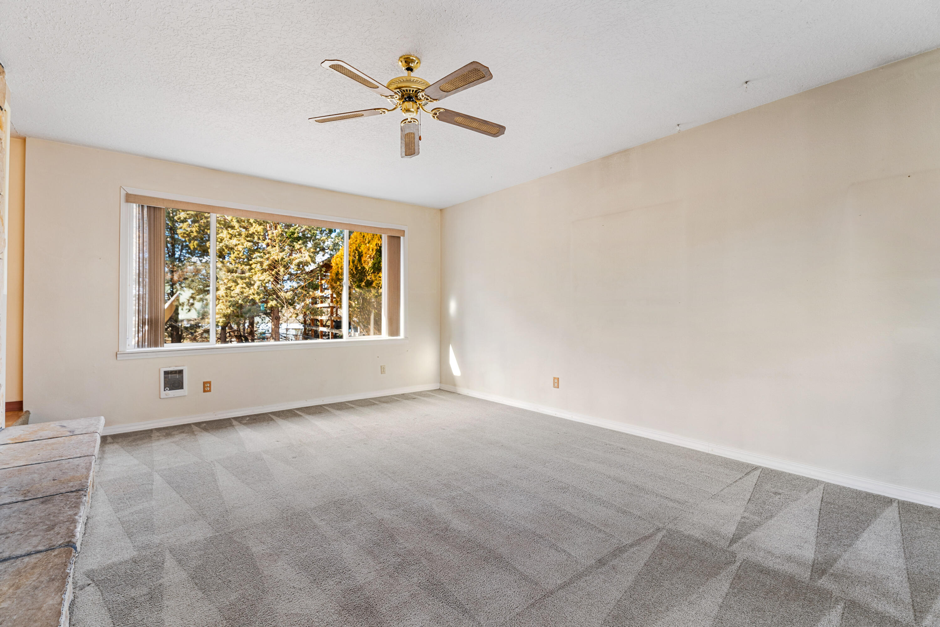 Howells River Rim - Residential