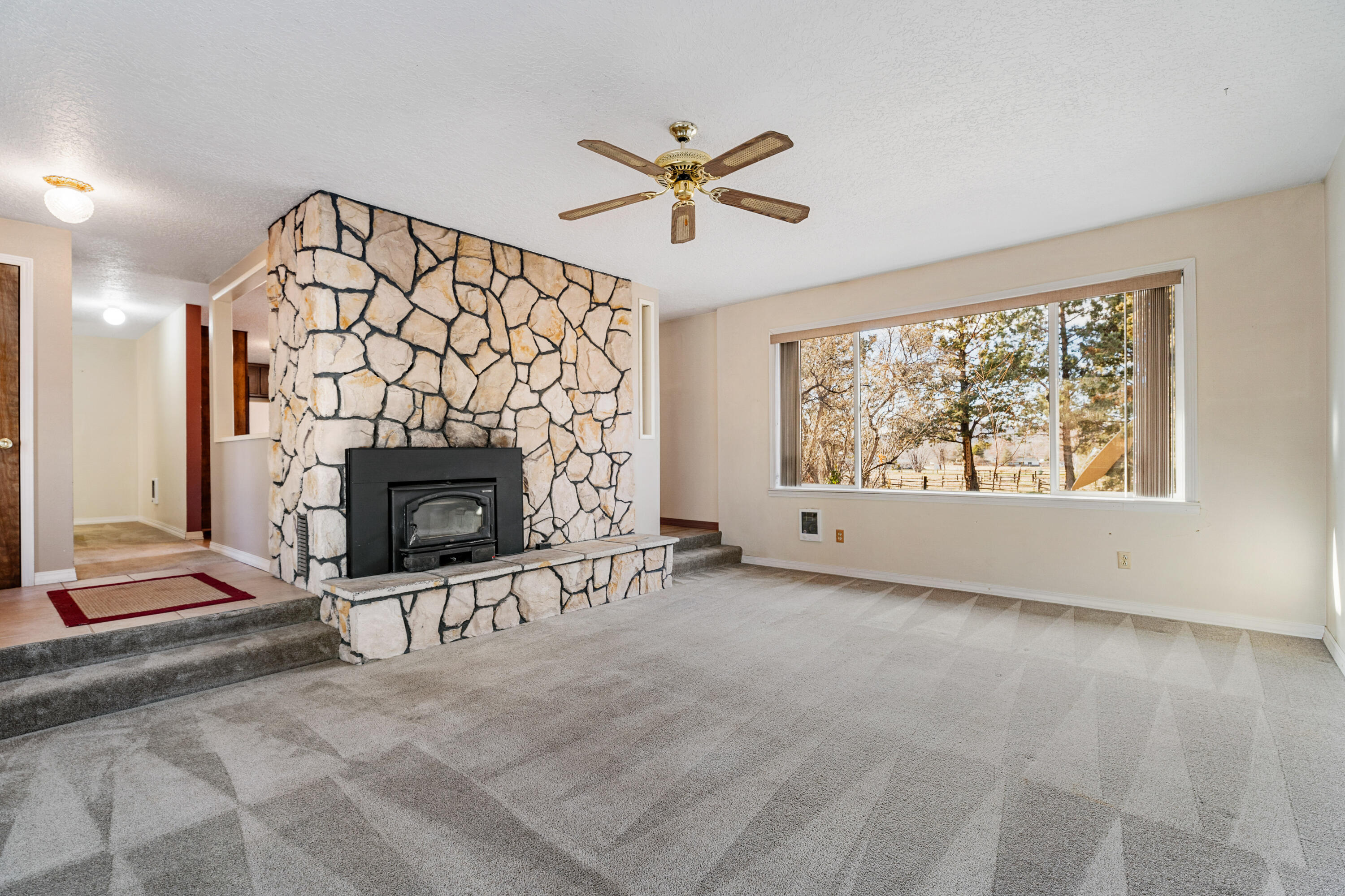 Howells River Rim - Residential