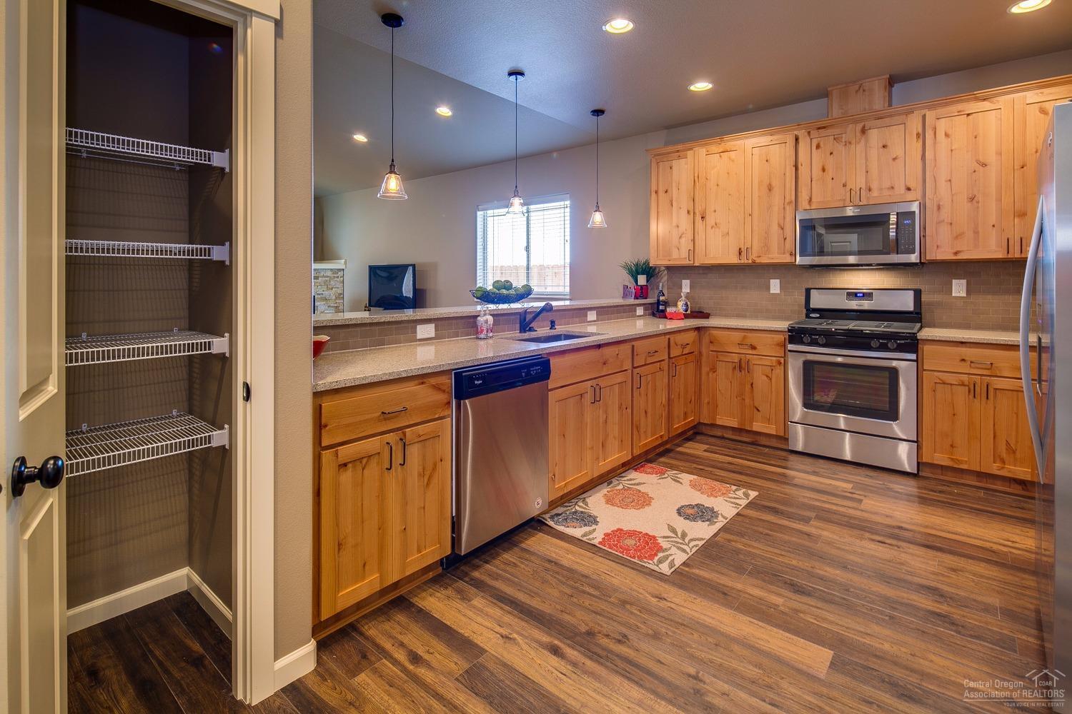 Kian Canyon - Residential