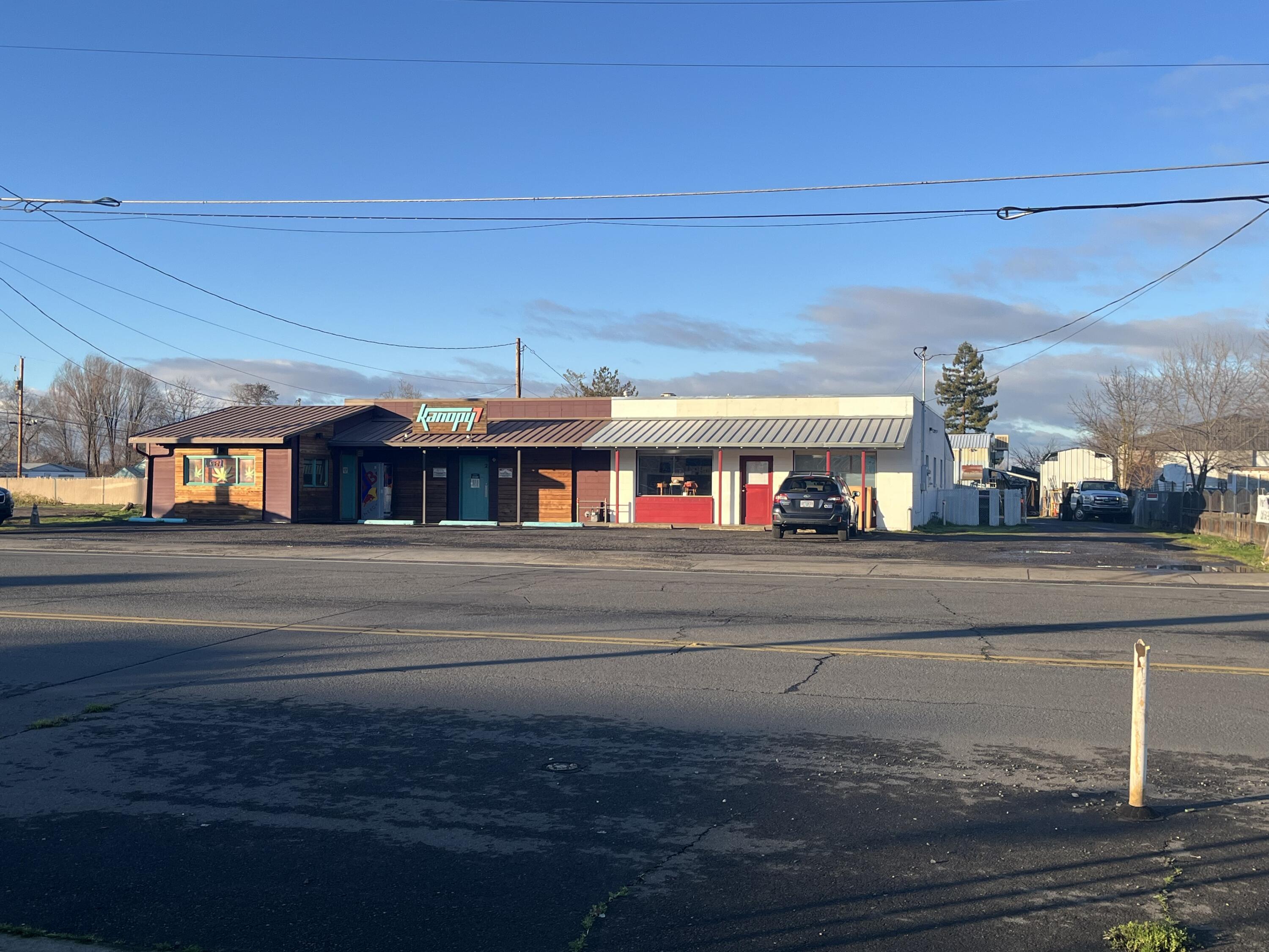 OWNER CARRY FINANCING AVAILABLE FOR THIS LEASED INVESTMENT. Price reduced on this 100% leased property with a 5.56% CAP rate. This is an outstanding location near the intersection of W. McAndrews and N Ross Lane and less than a mile from the new Rogue X Community Center. Call today for more information.