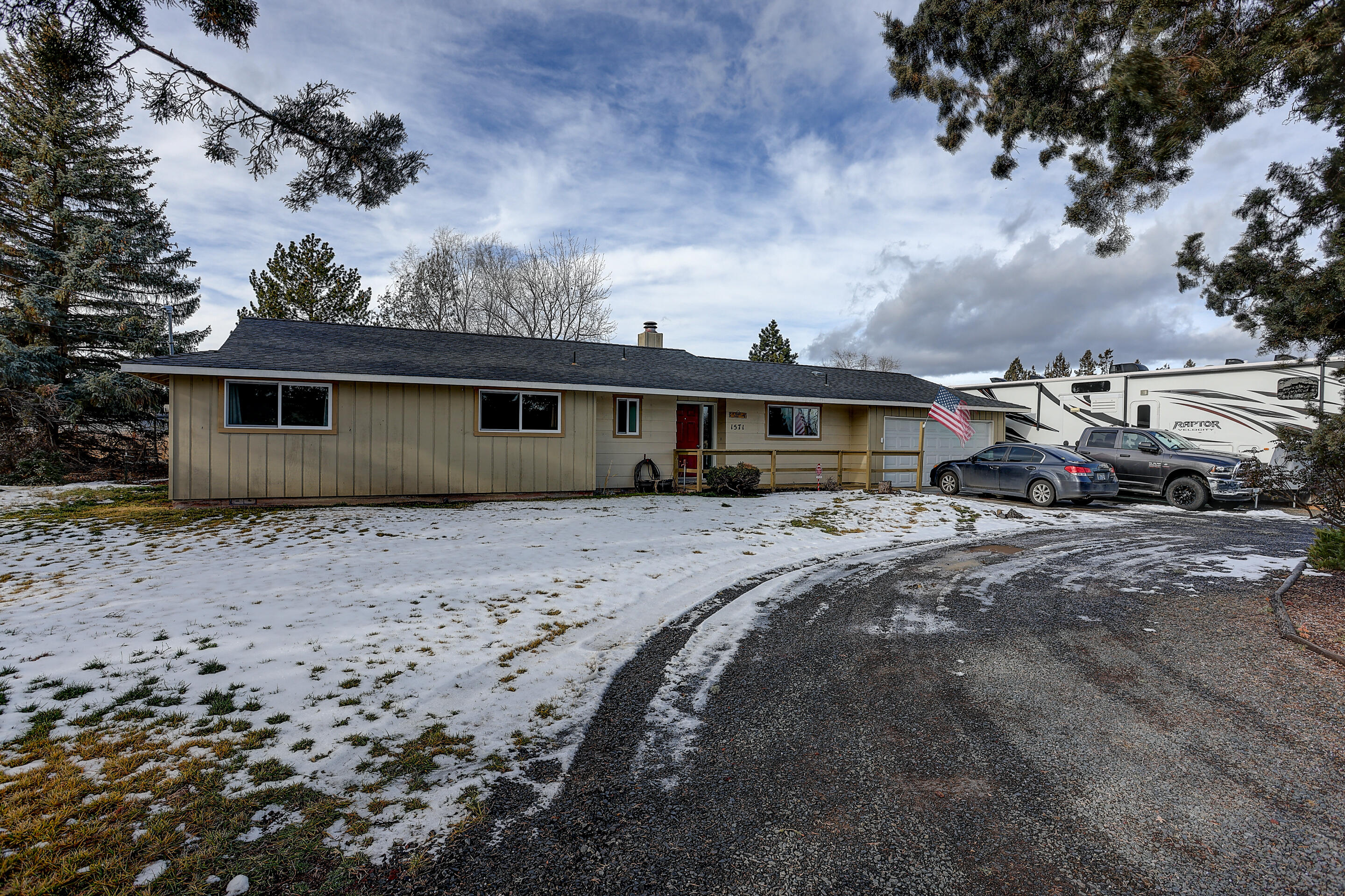 Check out this traditional charmer in SW Redmond. This is a 3 bed, 2 bath home that is sitting on a .32 acre lot. Circular driveway for easy access. There is a new 12x16 shed in the huge backyard. 2 car attached garage and RV parking. Located close to schools, shopping and hwy 97. Schedule your showing today!