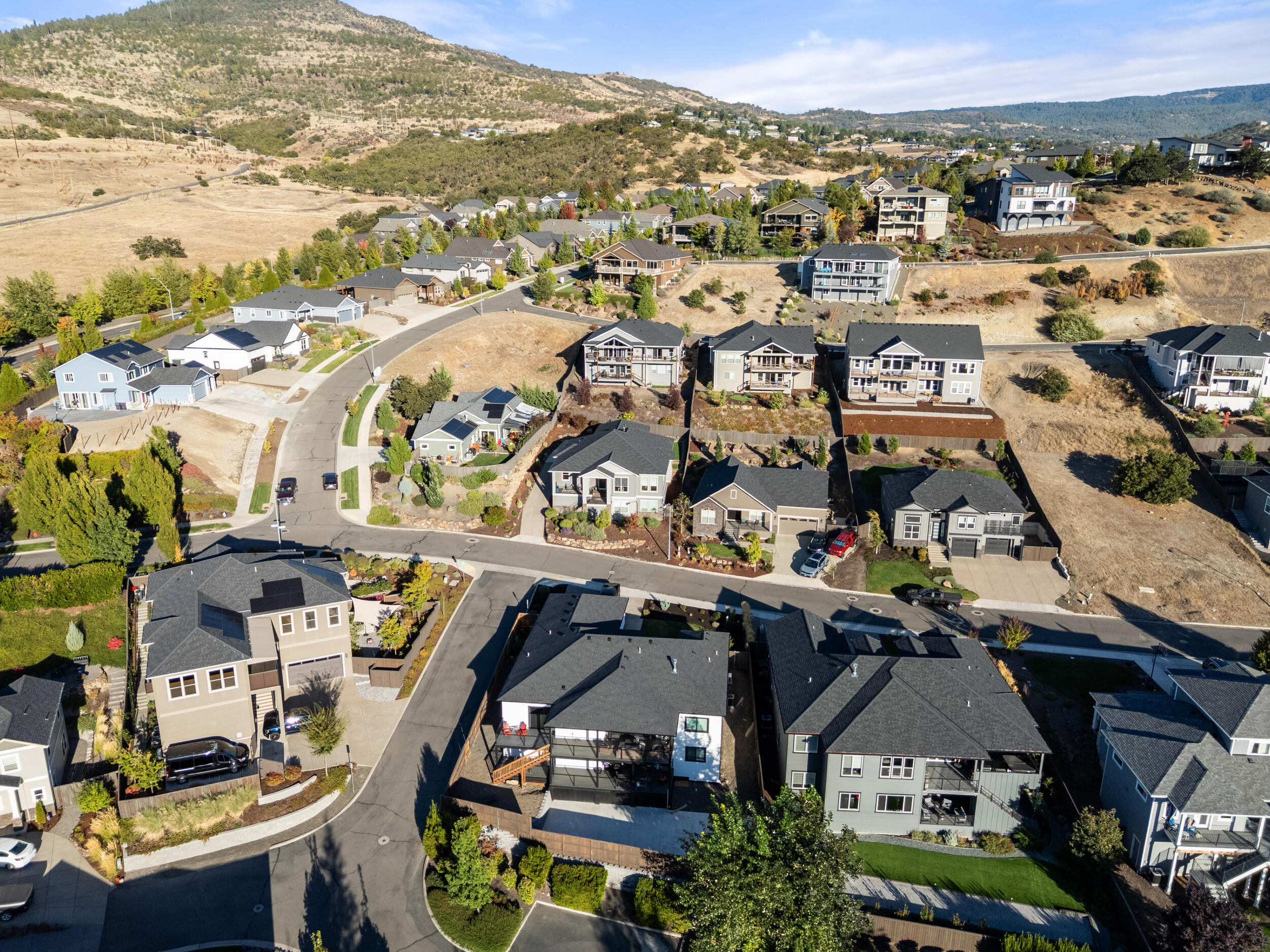 Bella Vista Heights Phases 1 & 2 - Residential