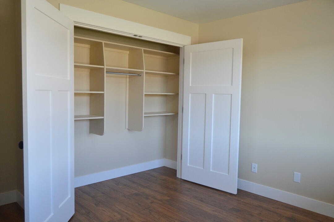 Buckmaster - Residential