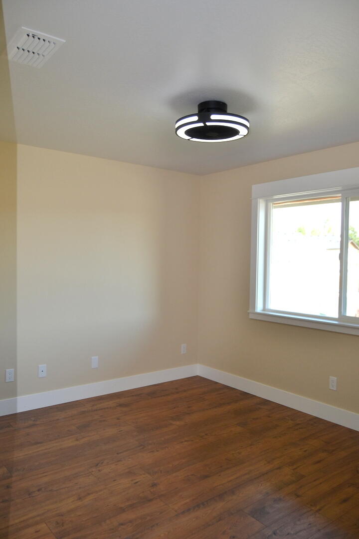 Buckmaster - Residential