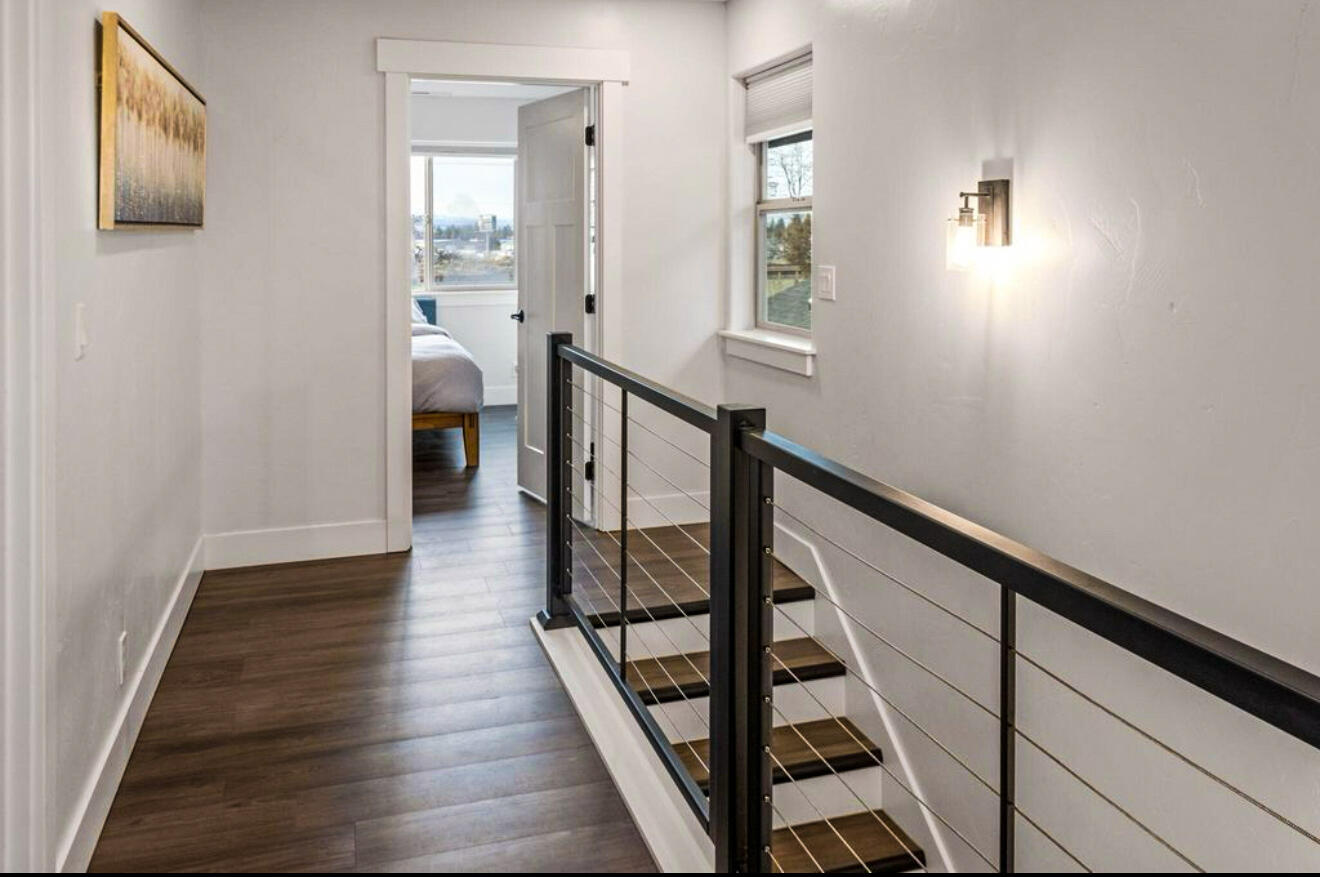 Empire Crossing - Residential