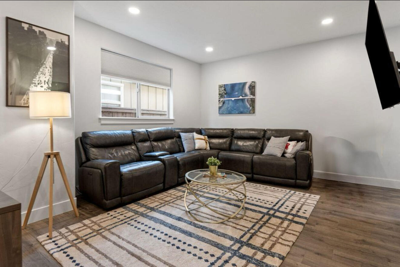 Empire Crossing - Residential