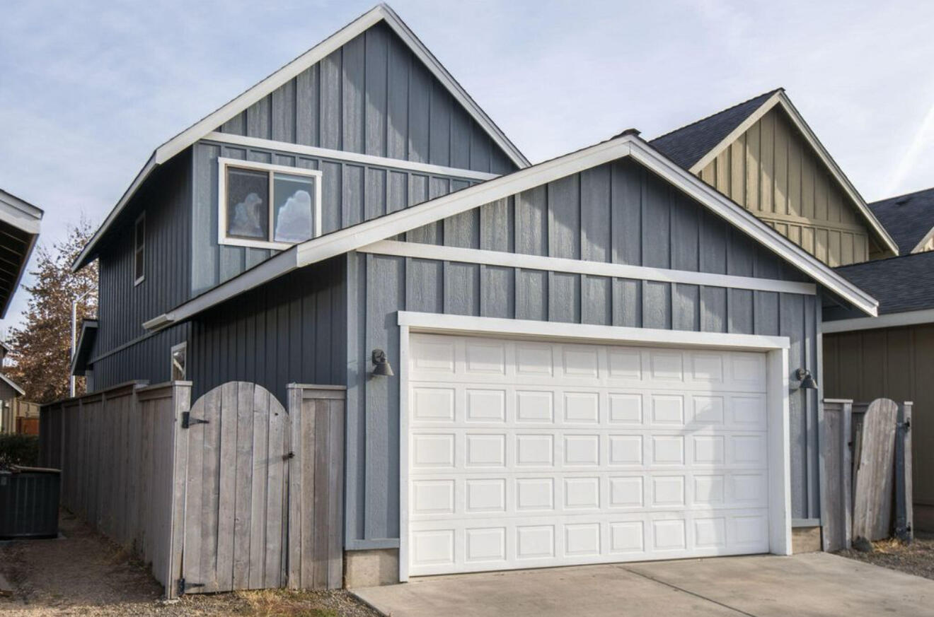 Empire Crossing - Residential