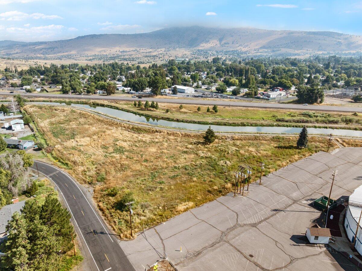 Shasta View Tracts - Commercial Sale