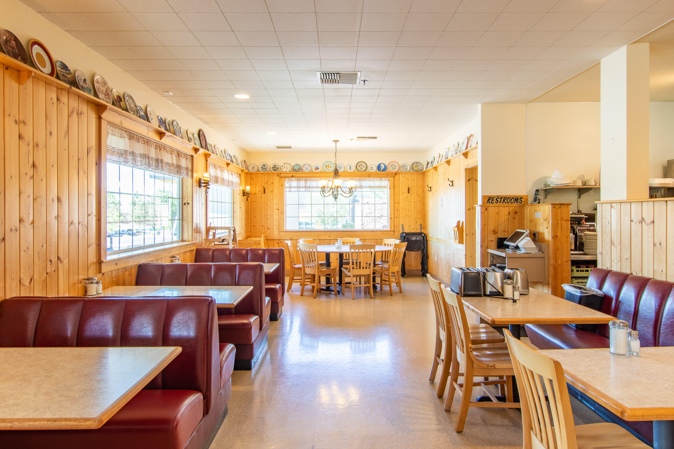 Airport Business Cen - Commercial Sale