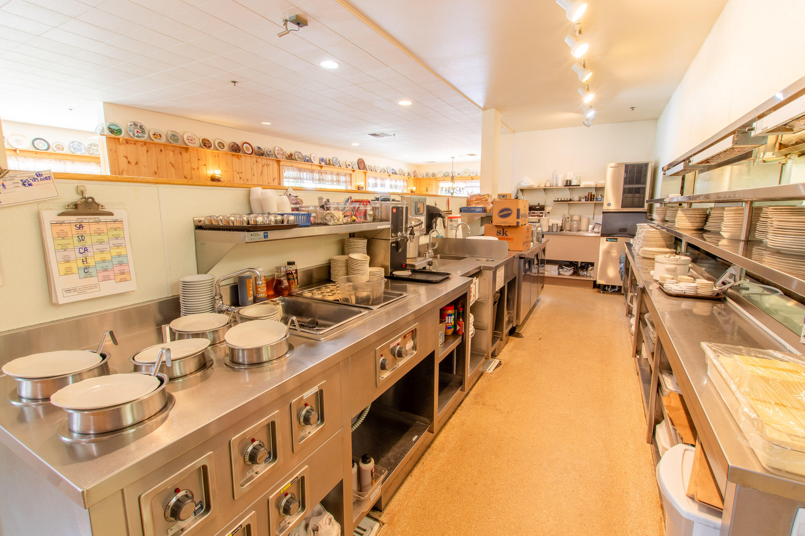 Airport Business Cen - Commercial Sale