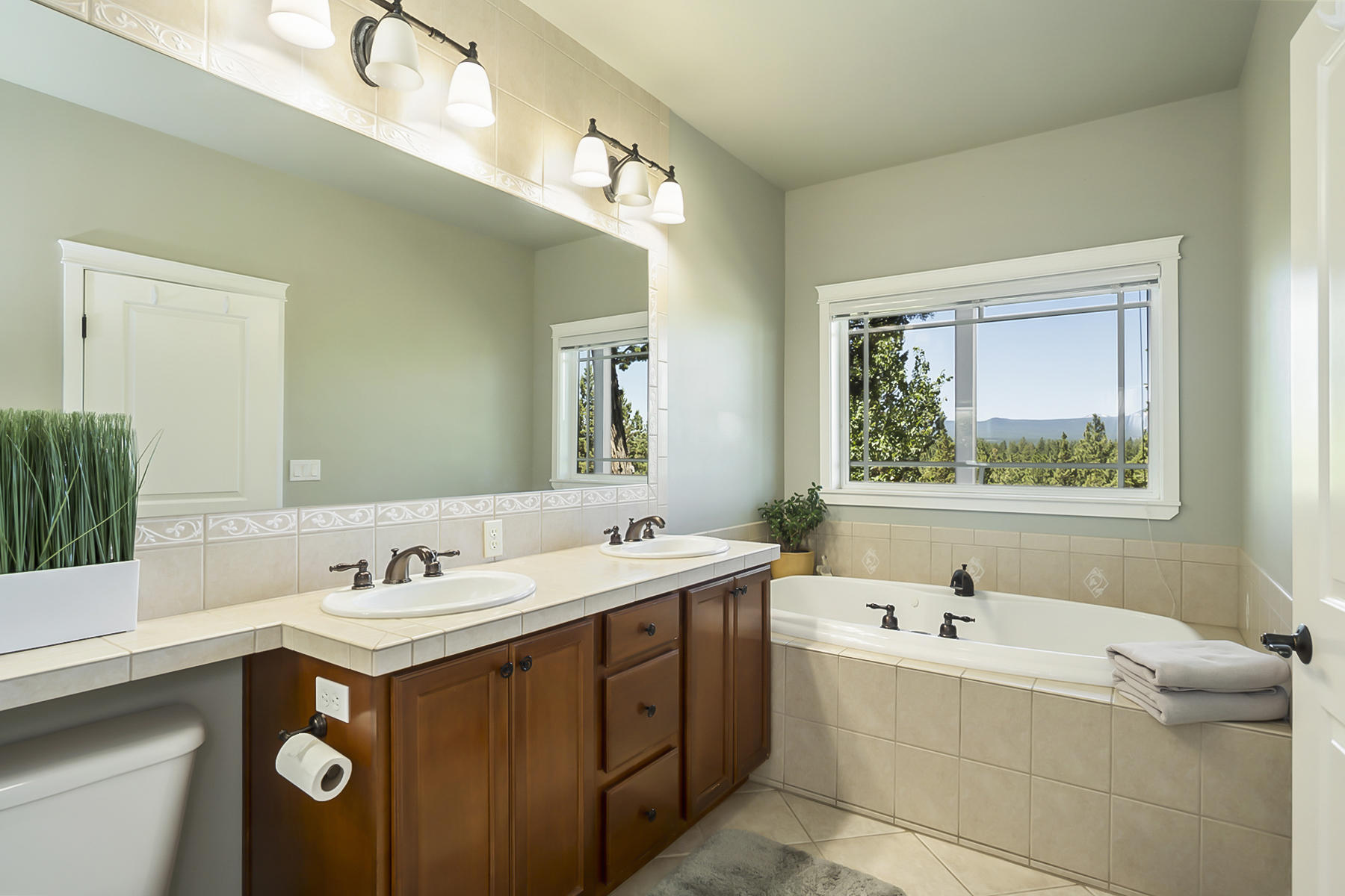 Awbrey Ridge - Residential