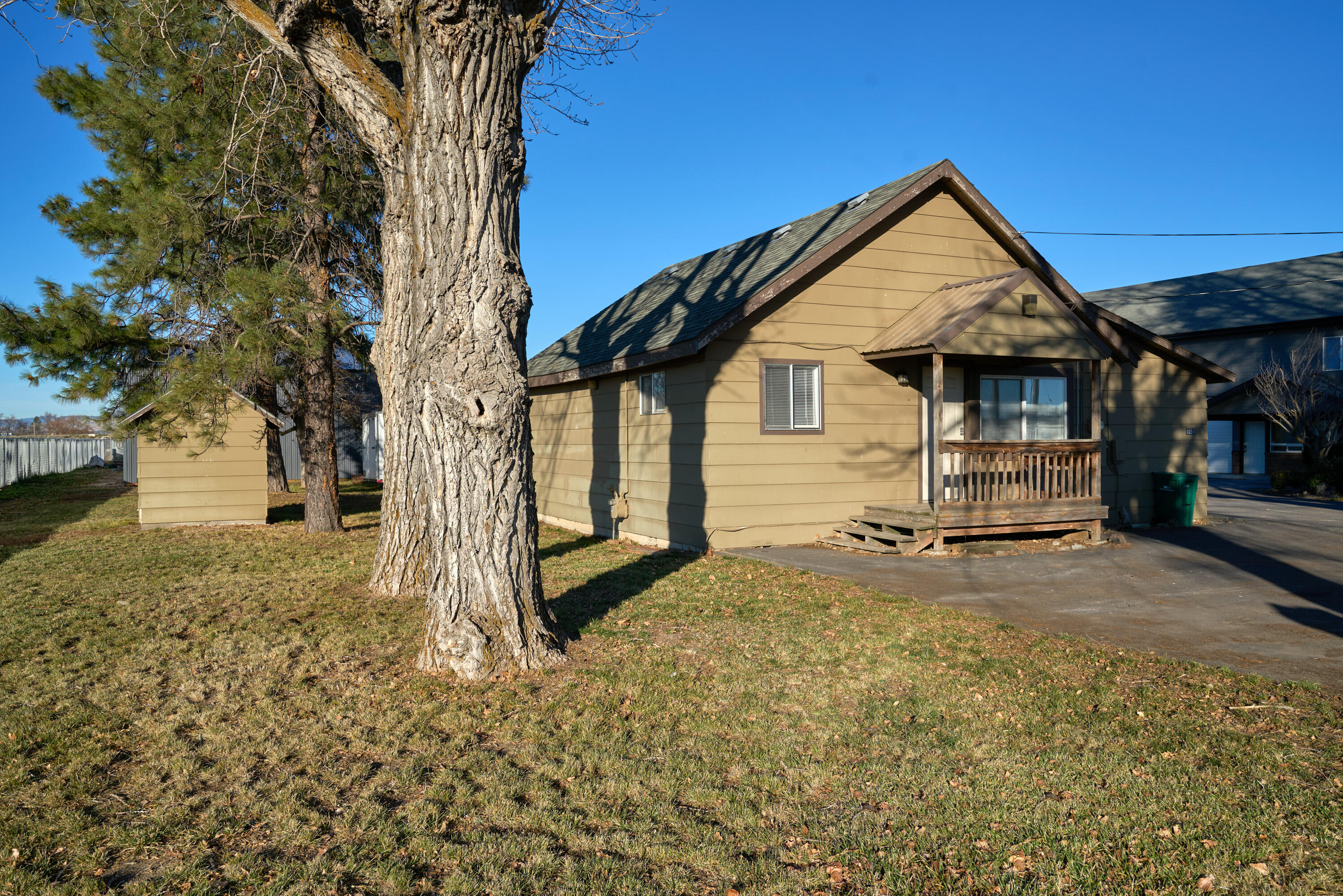 Russell Acres - Commercial Sale