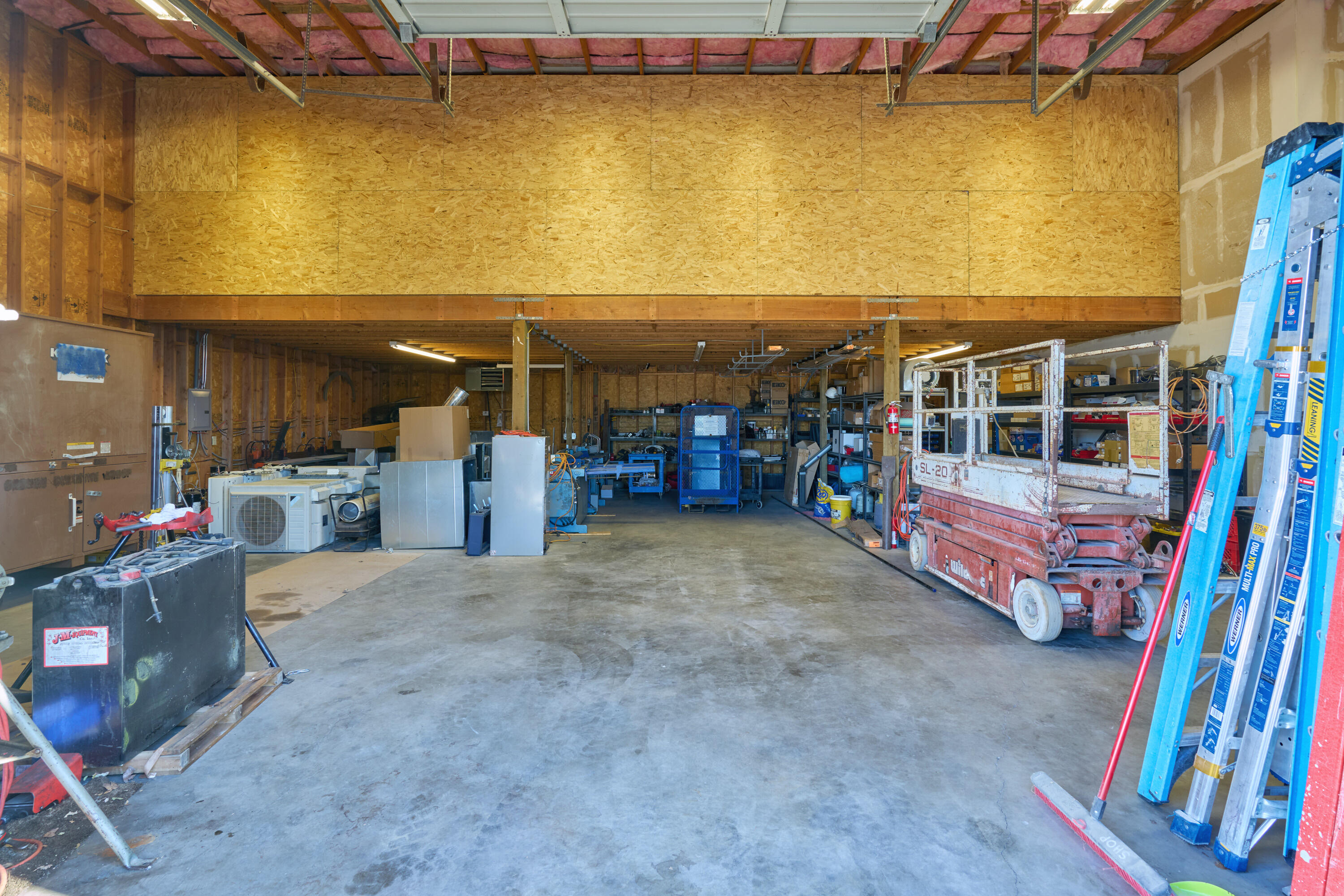 Russell Acres - Commercial Sale