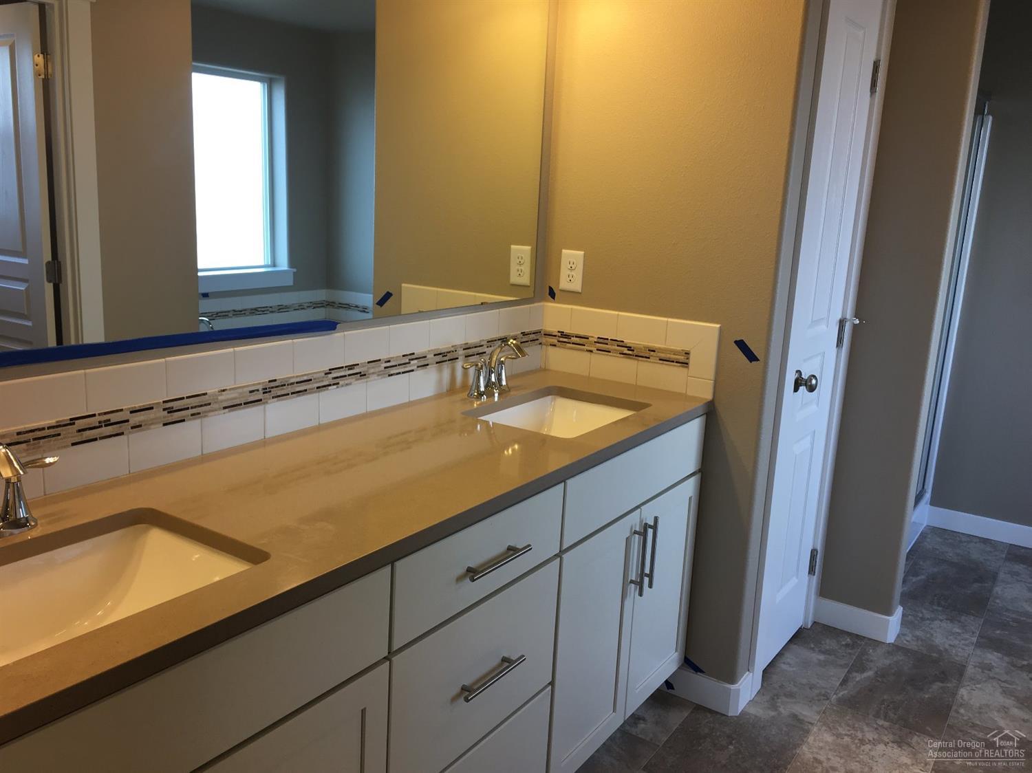 Emerald View Estates - Residential