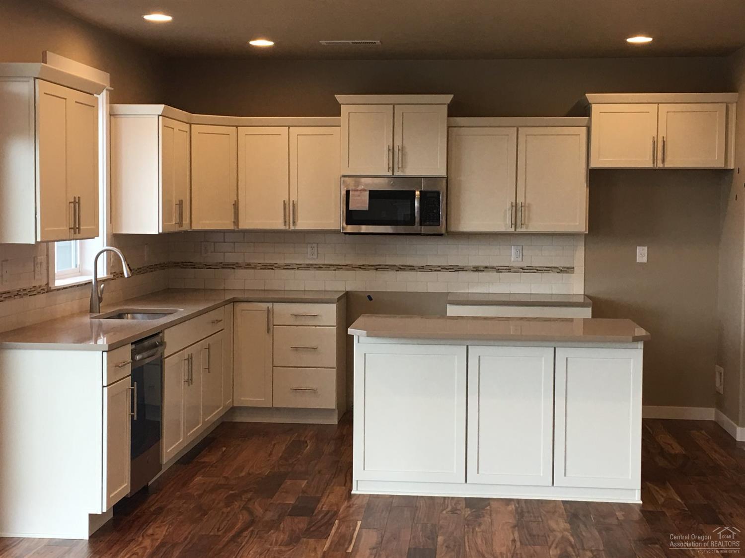 Emerald View Estates - Residential