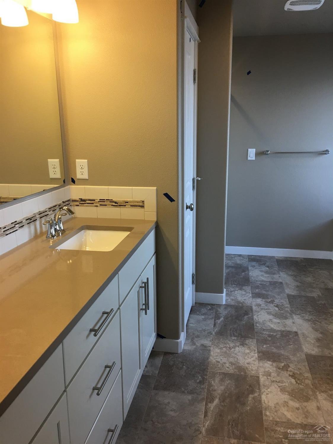Emerald View Estates - Residential