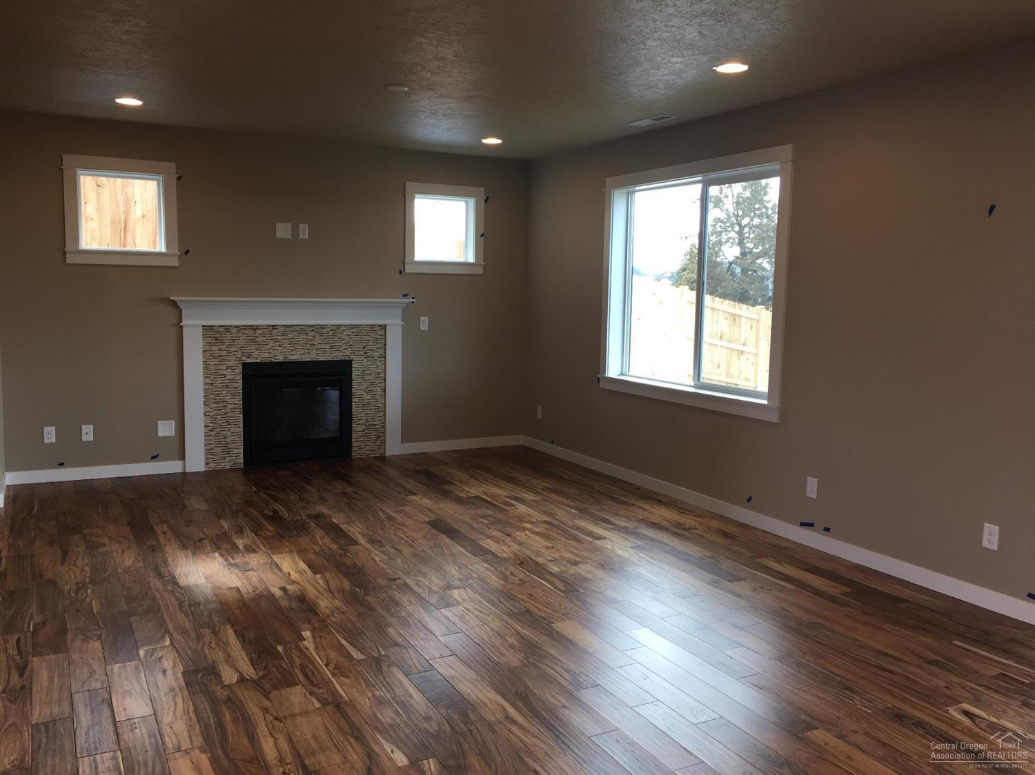 Emerald View Estates - Residential