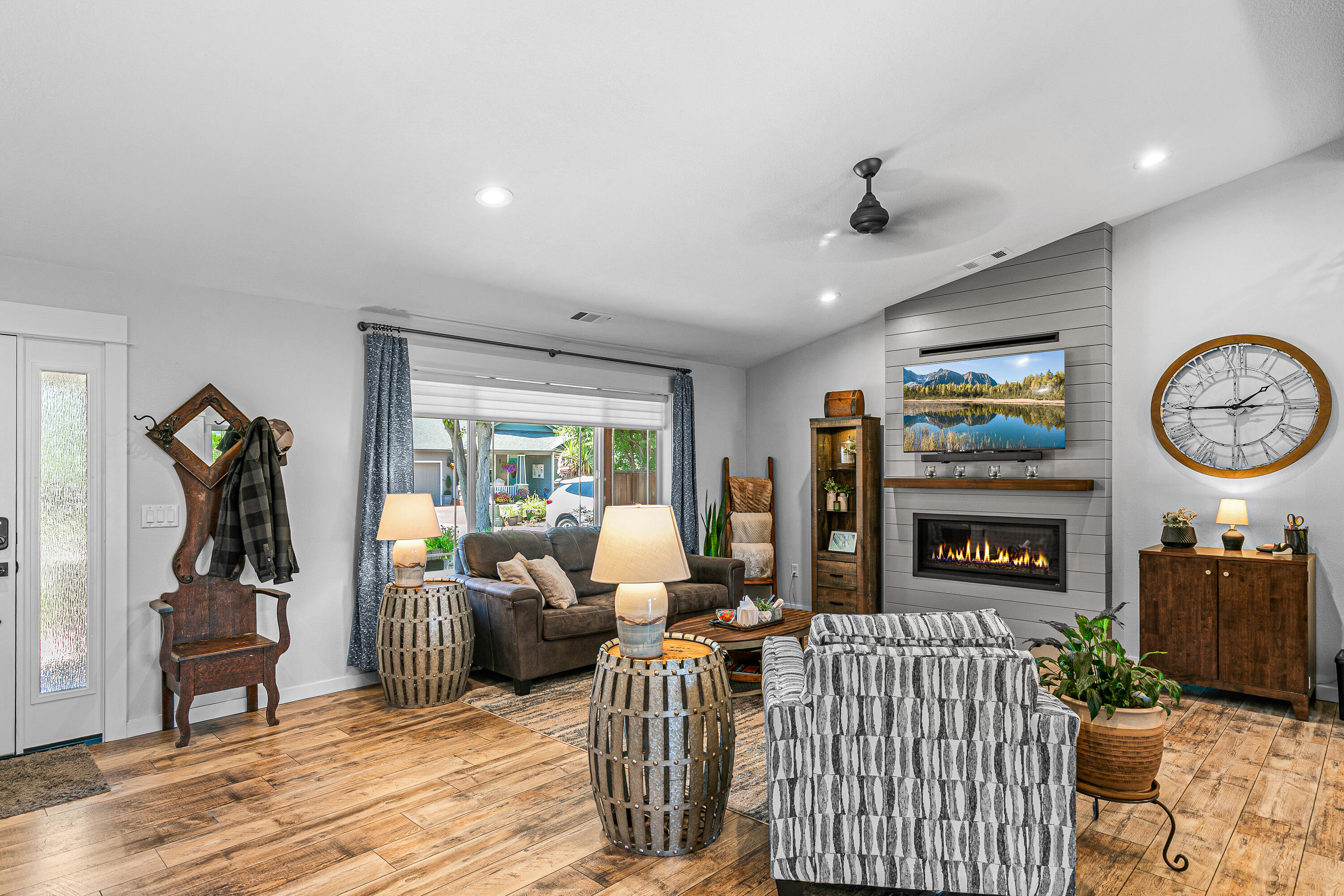 Oakview Village - Residential