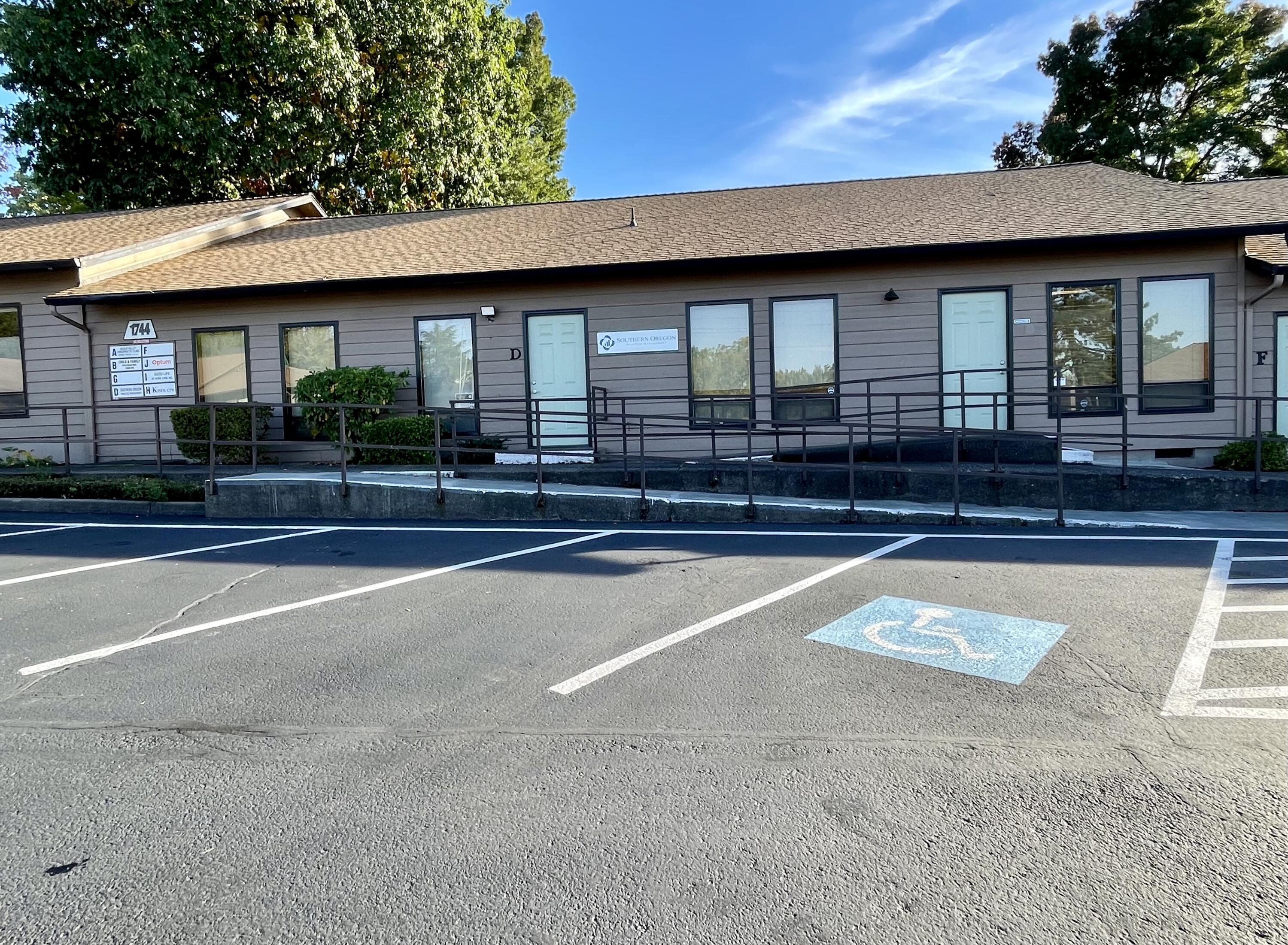 Need more space for your business, this is the one for you. 3 tax lots all together to make up 2331 sq ft. One of the very few units that have their own bathrooms and it even comes with a shower as well. Buy both and lease out the other side. Easily separated into individual units that have their own designated 11 parking spaces out front.