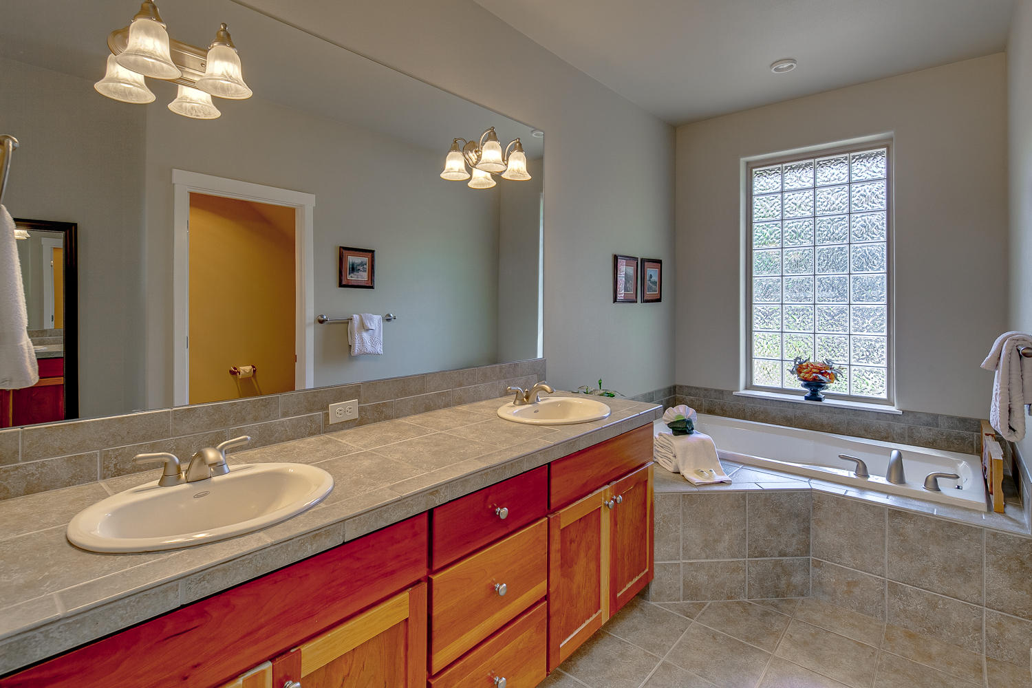 Eagle Crest - Residential