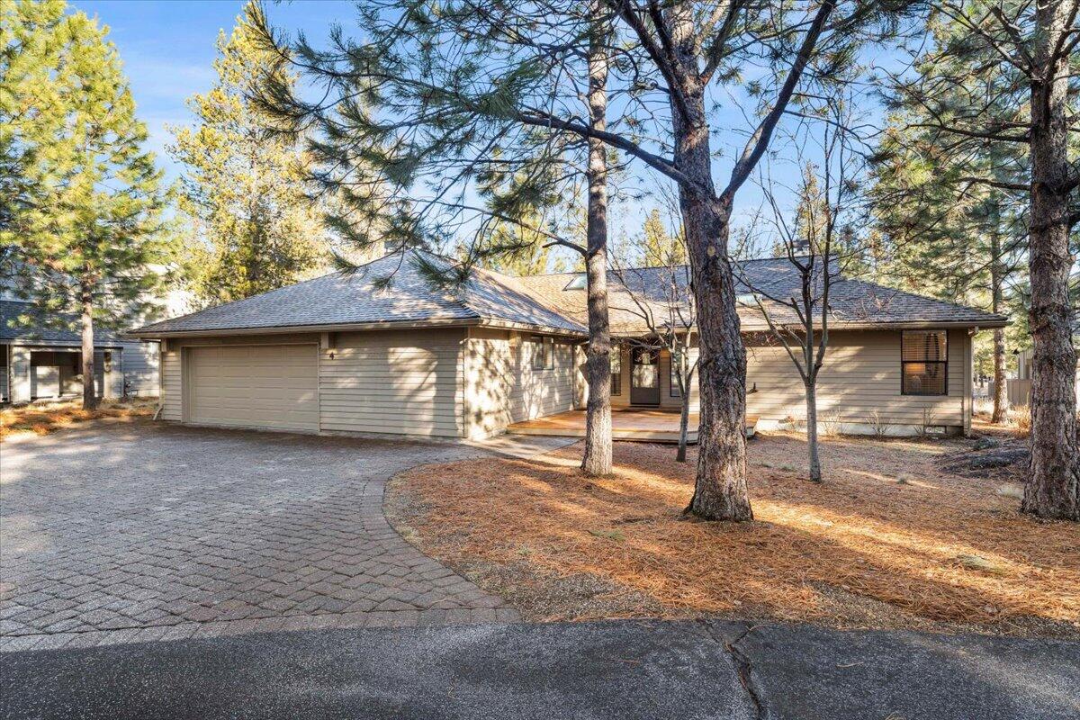Fairway Crest Village - Residential