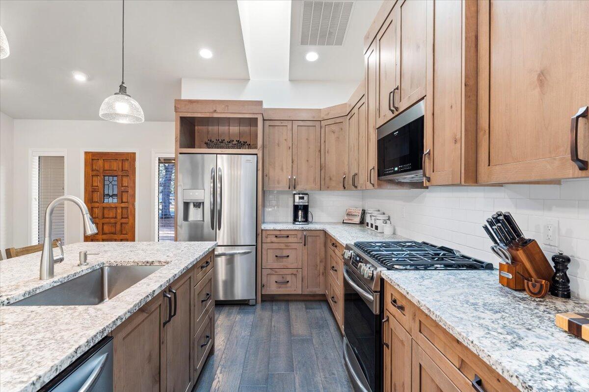 Fairway Crest Village - Residential