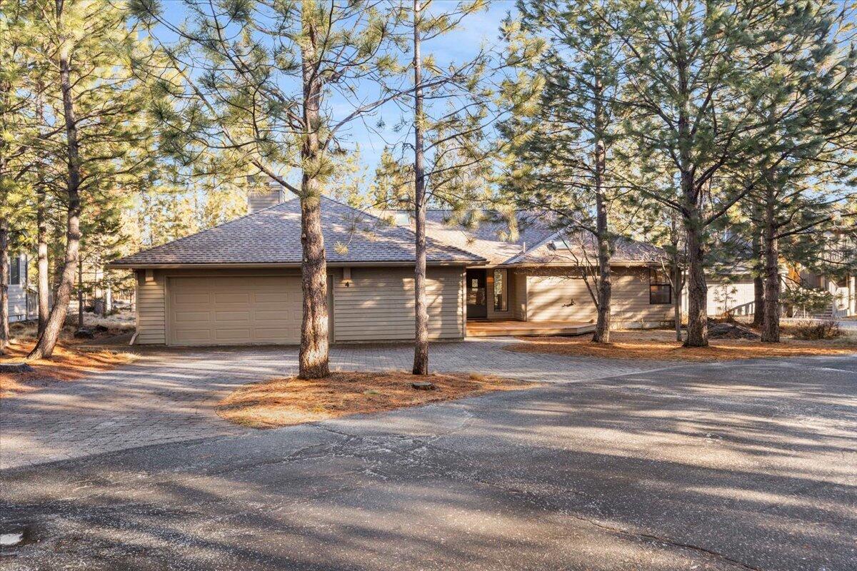 Fairway Crest Village - Residential