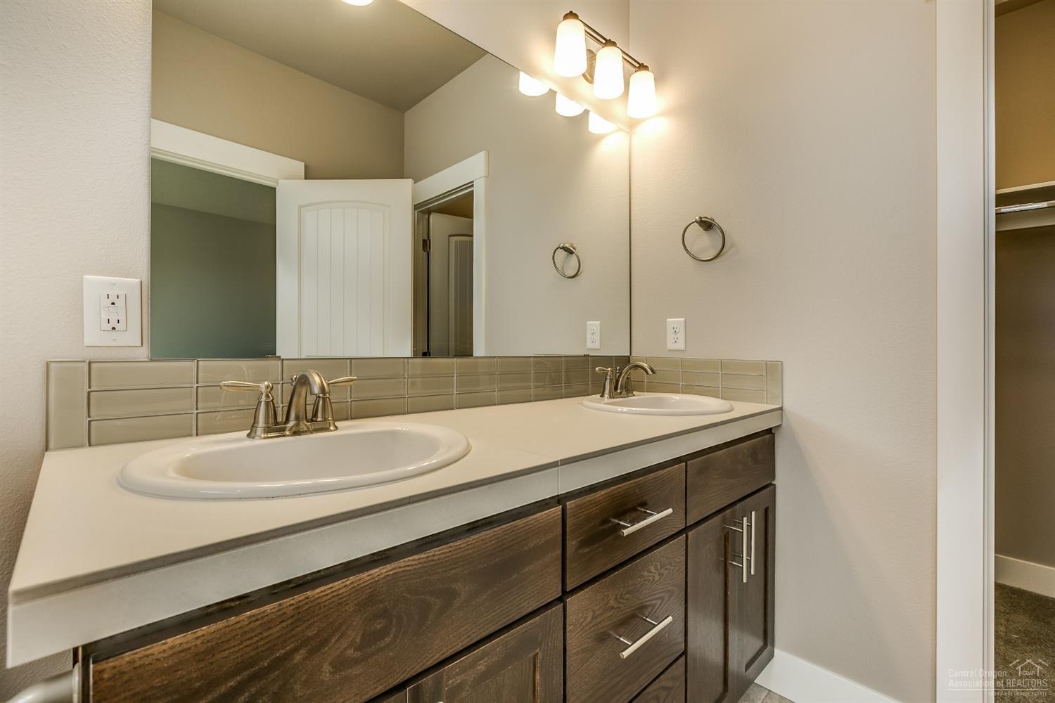 Rosengarth Estates - Residential