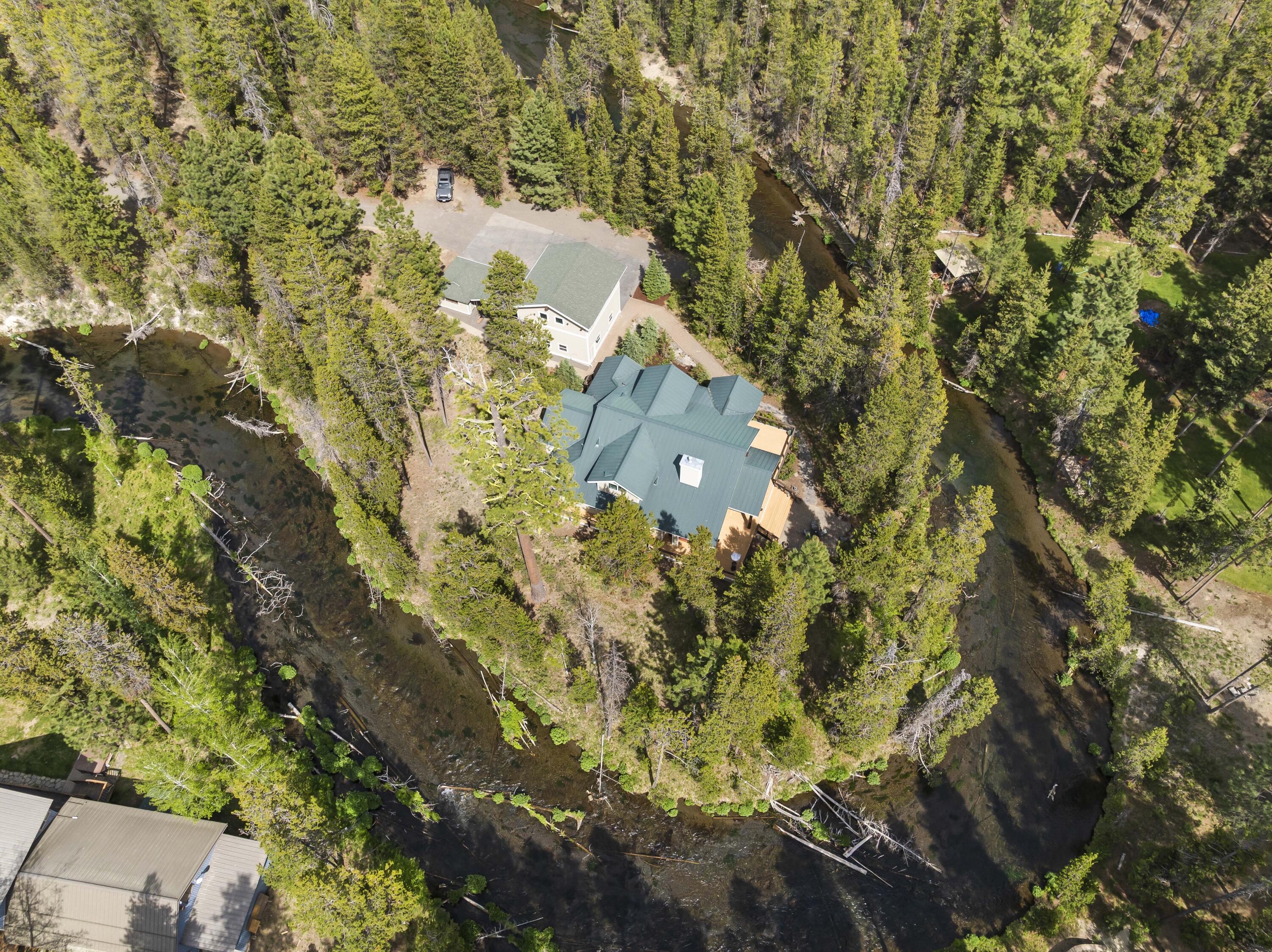 Fall River Estate - Residential