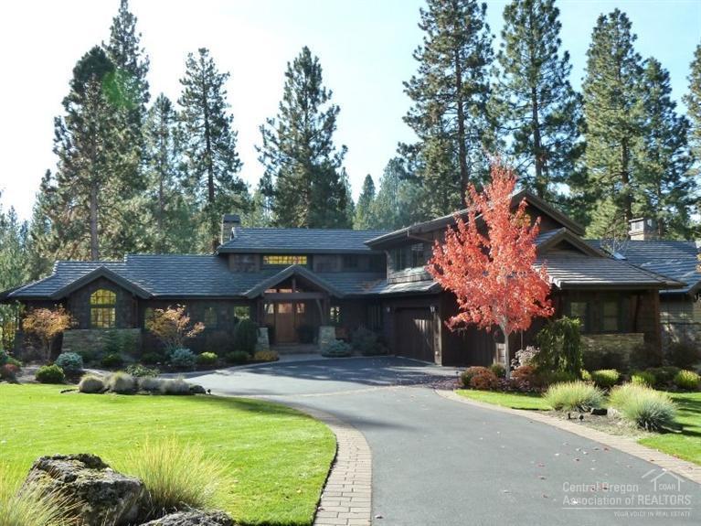 The finest craftsmanship permeates this Norman Building and Design home, from the cozy hearth room by the gourmet kitchen to the great room w/grand beams, fireplace and picture windows overlooking the 15th fairway of the Broken Top golf course. Ponderosa pines create a natural veil of privacy across the fairway, as does the house's setback from the course. A beautiful master on the main floor is separate from the guest suites upstairs; bonus room with full bath is perfect for movies, games and fitness.