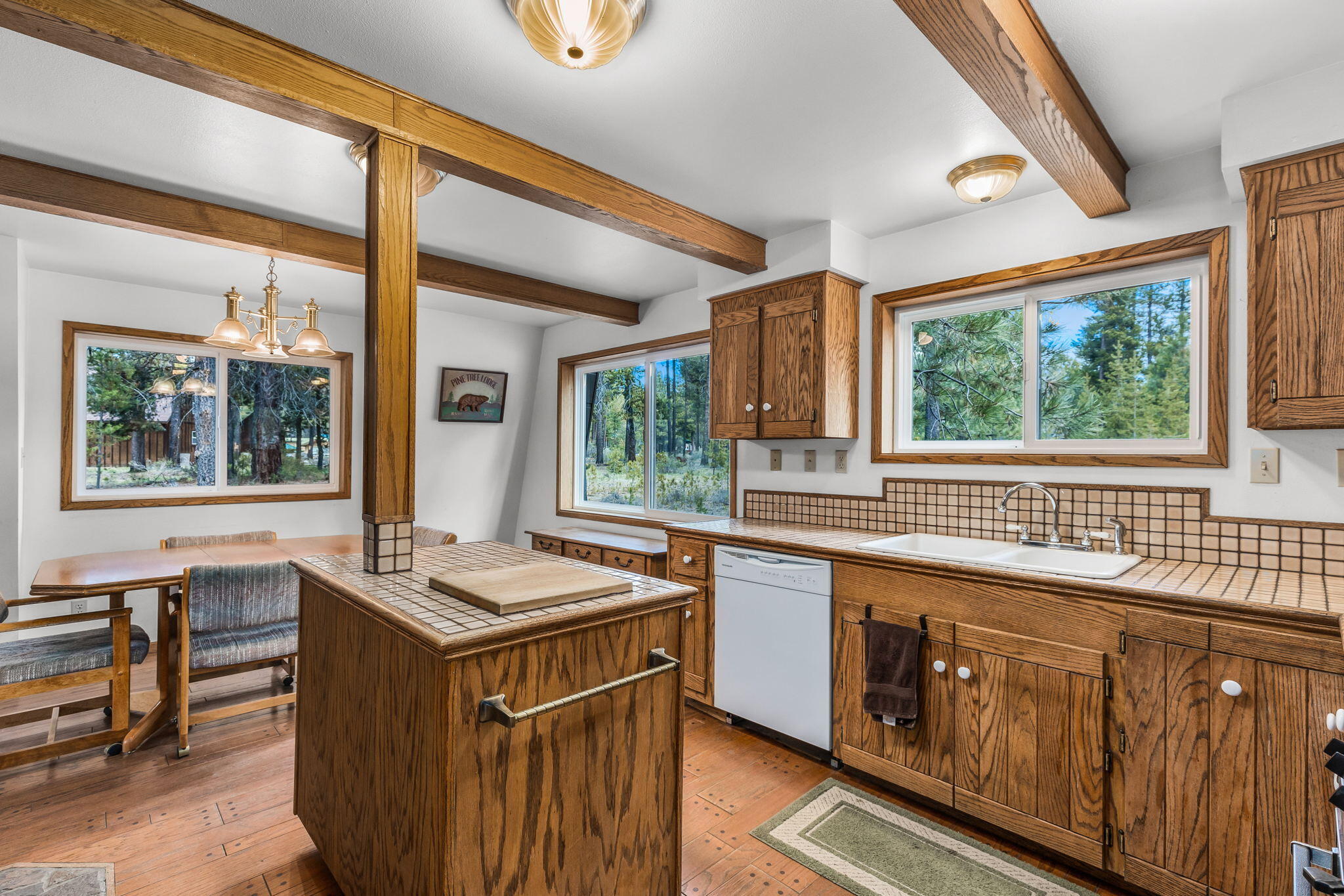 Fall River Estate - Residential