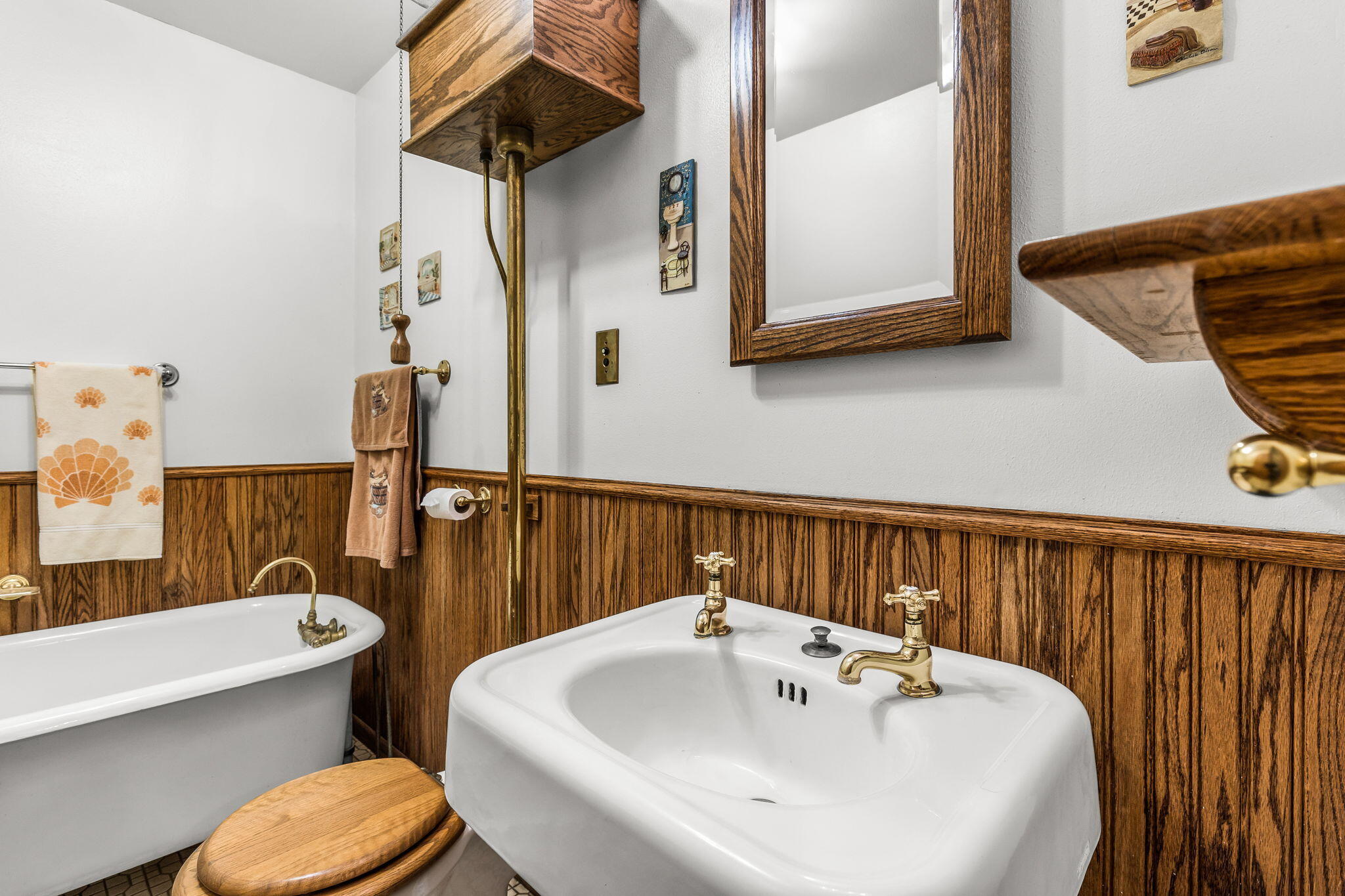 Fall River Estate - Residential