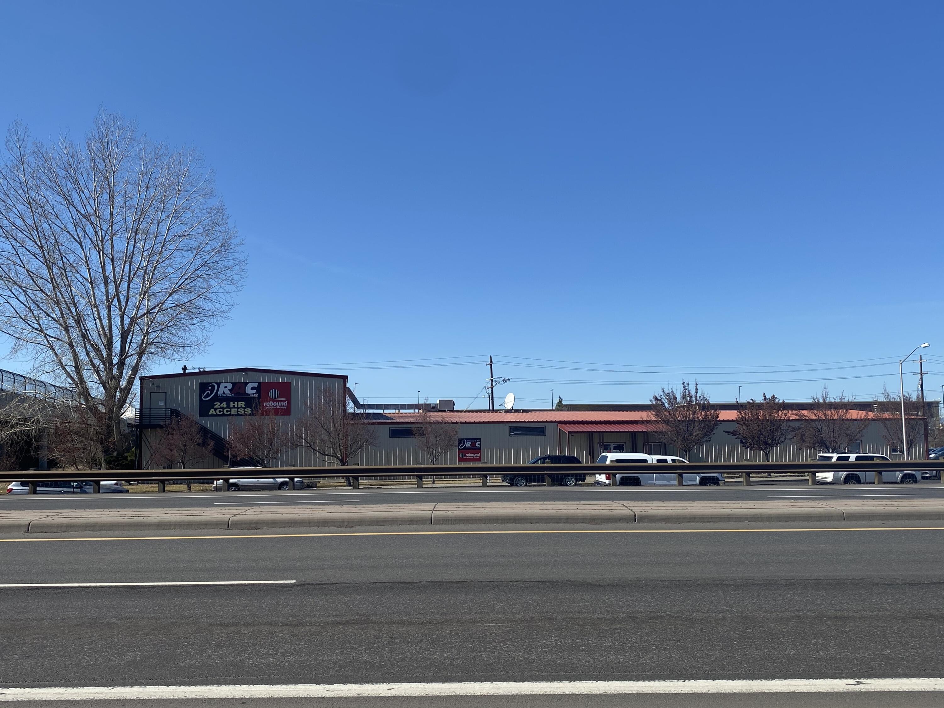 CLAR - Commercial Sale