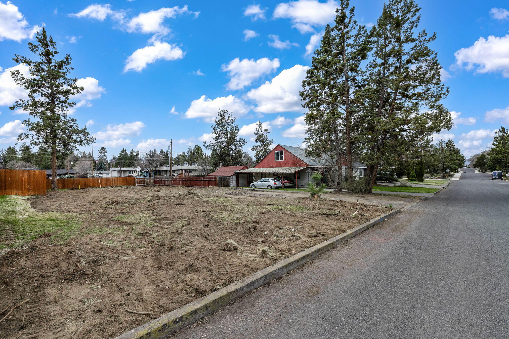 Center Addition to Bend - Land