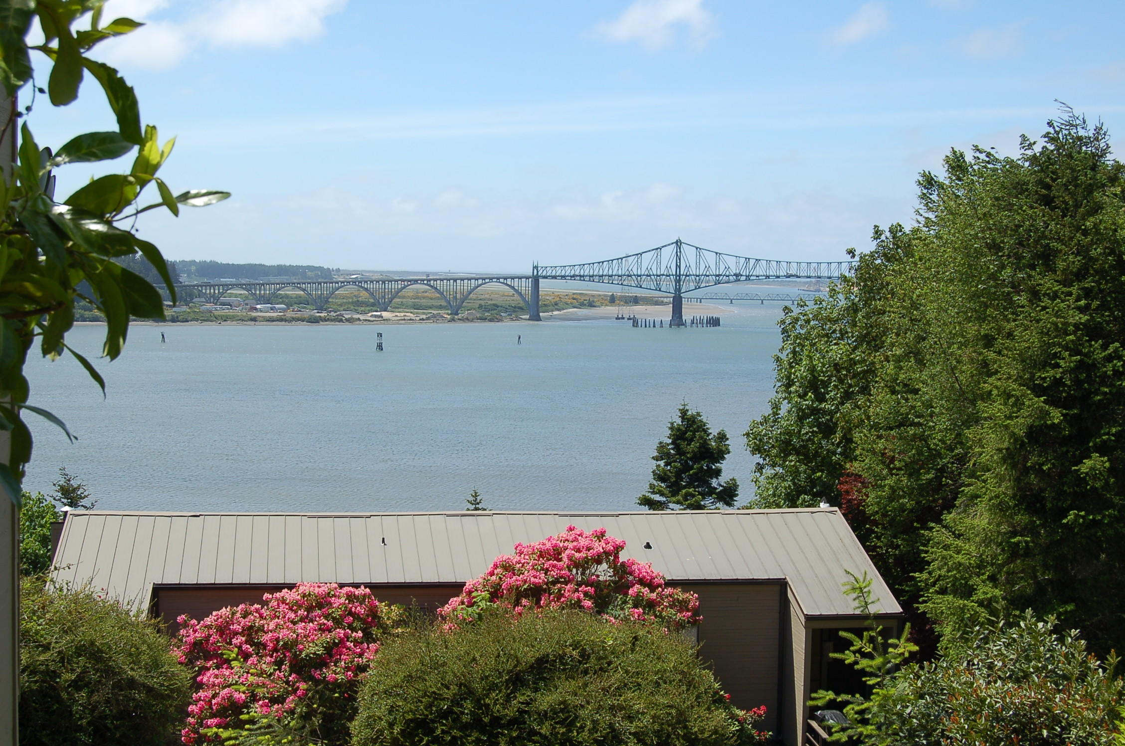 Well maintained, strong rental history, larger units. Multiple buildings. Each unit has a view of the iconic bridge over the North Bend bay. 

Quiet neighborhood setting. Large grounds with mature landscaping and plenty of on-site parking. 

Contact broker for additional information.

Please do not contact the Tenants. All showings and on-site visits to be conducted with the Listing Broker.