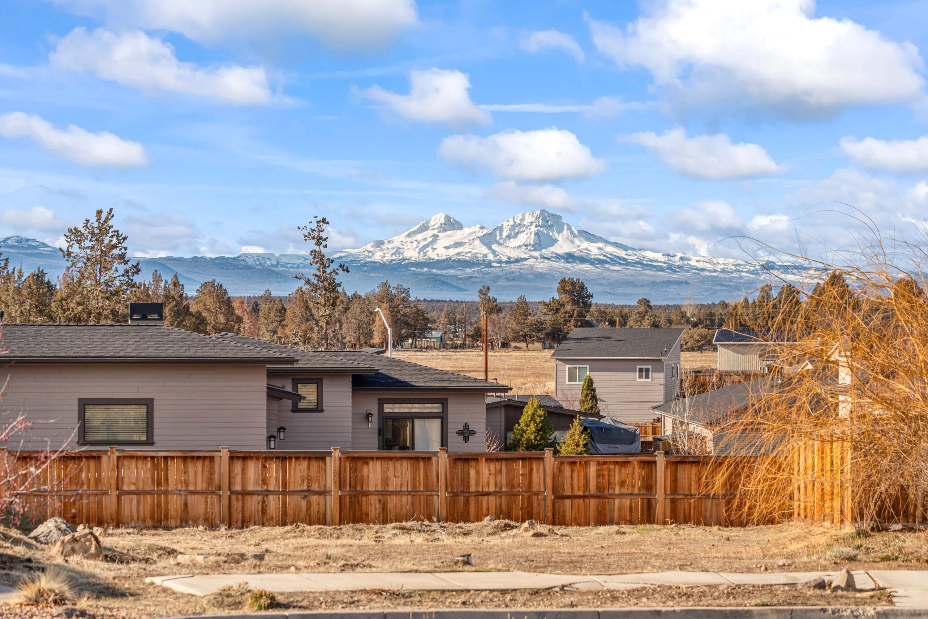 Redtail Ridge - Land