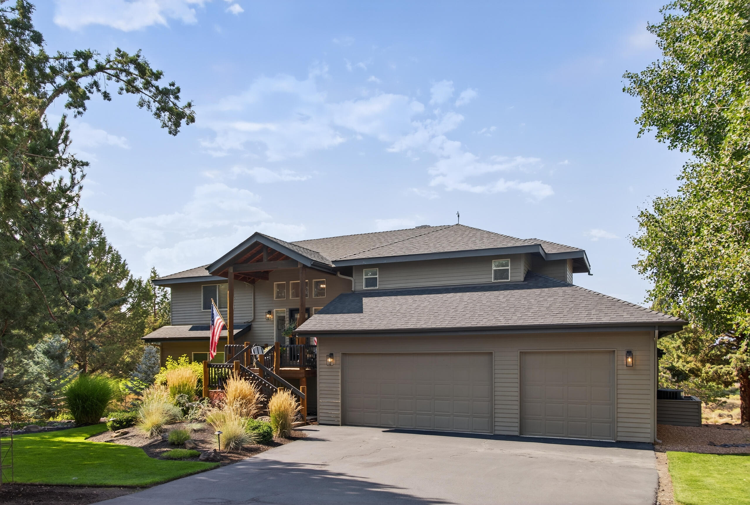 Ridge At Eagle Crest - Residential