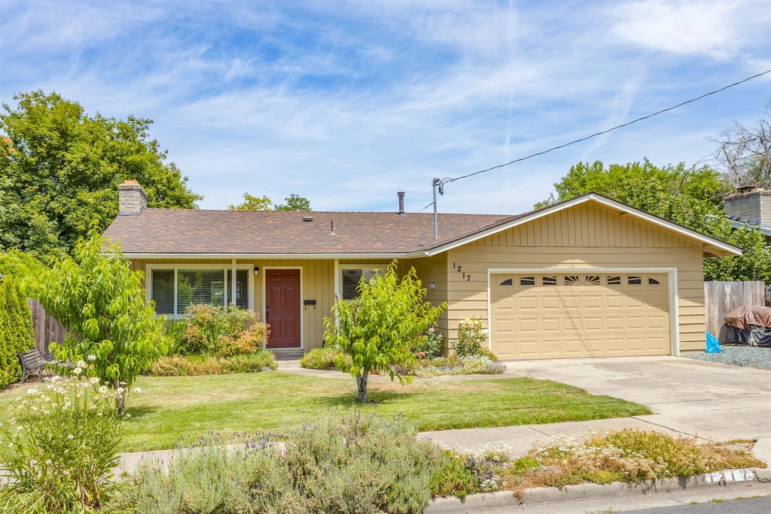 This East Medford home has 3 bedrooms, 1.5 baths, hardwood flooring mainly throughout and an inground Gunite pool with a nice wood deck, great for entertaining. 2016 new roof, exterior paint, insulation in floors and ceilings, 2017 new interior paint, 2019 new carpet in family room. RV parking with hook-ups.