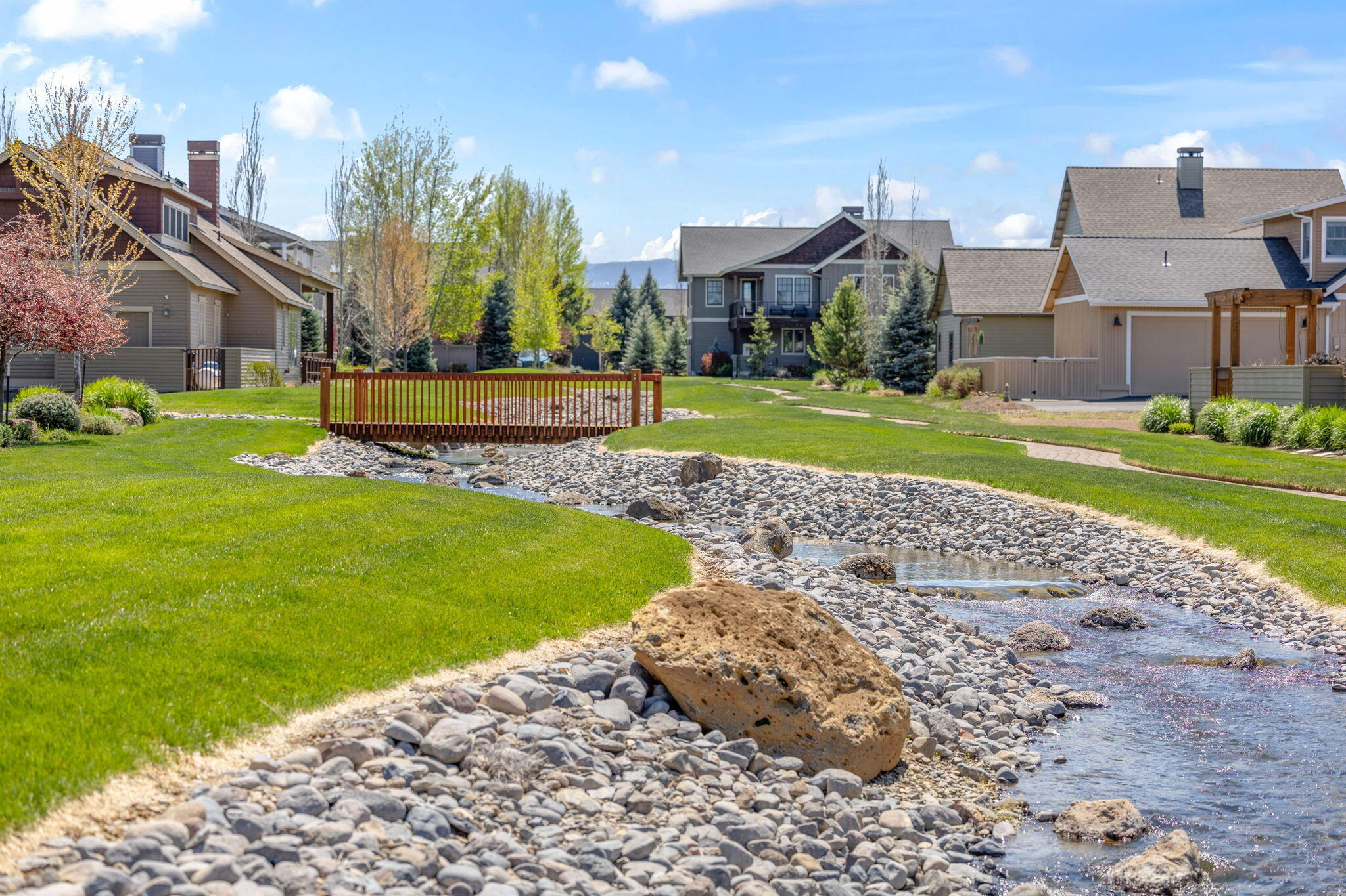 Pine Meadow Vill - Residential