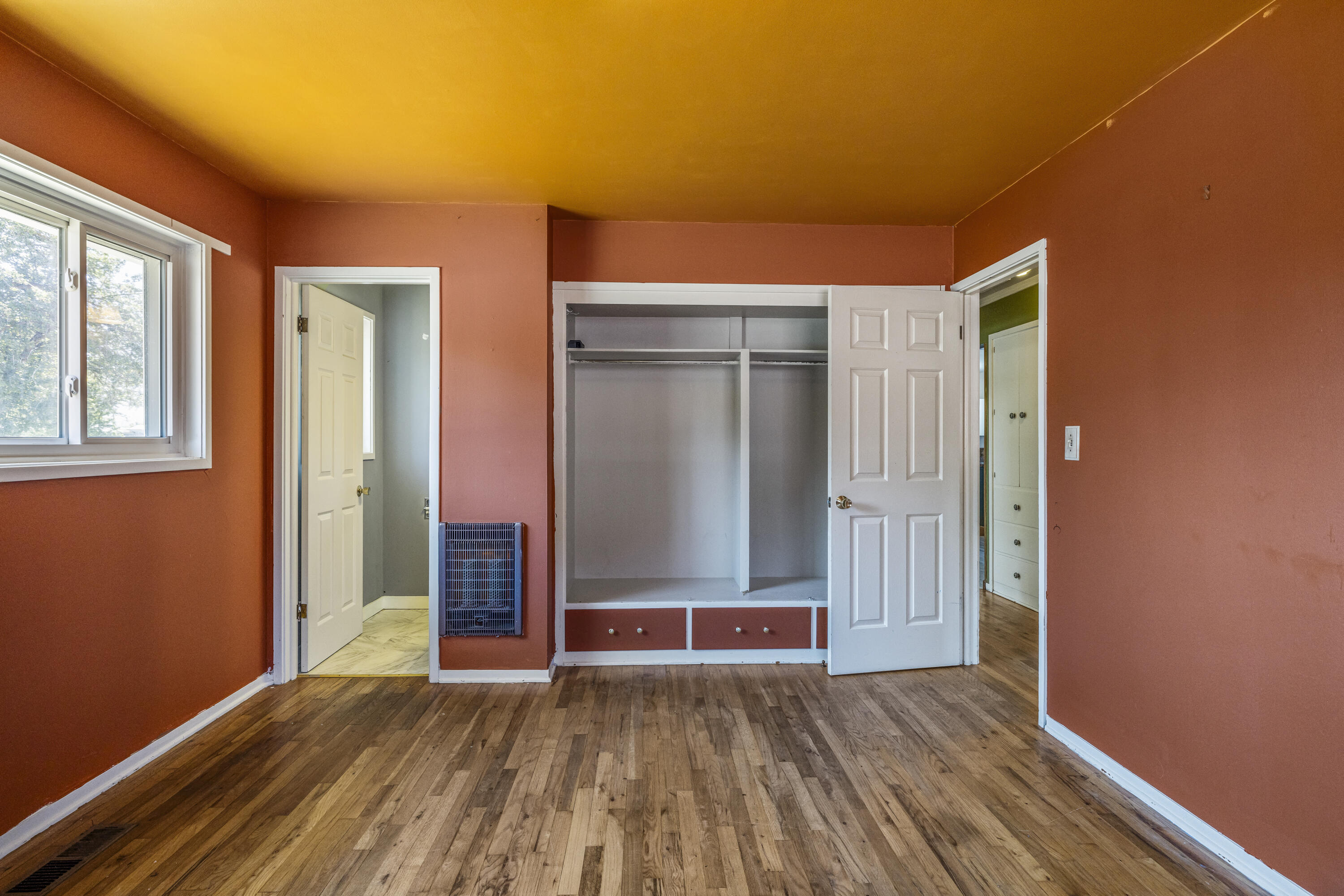 Summers Lane Homes - Residential