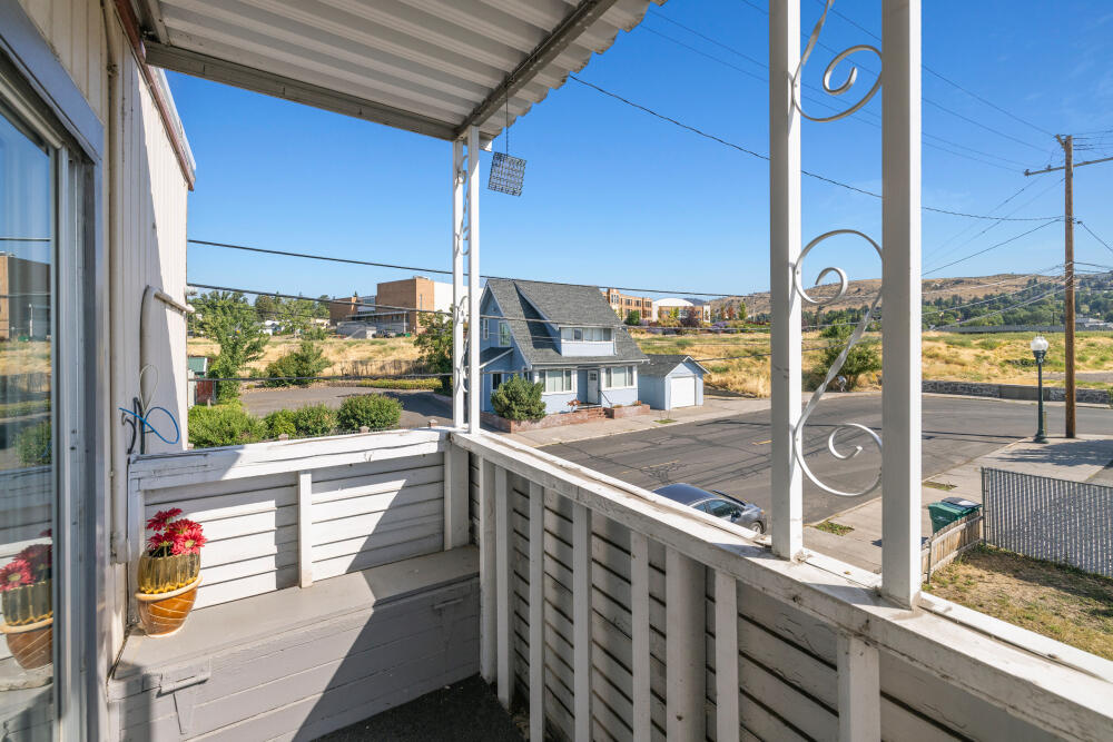 Klamath Falls -Hot Springs Addition - Commercial Sale