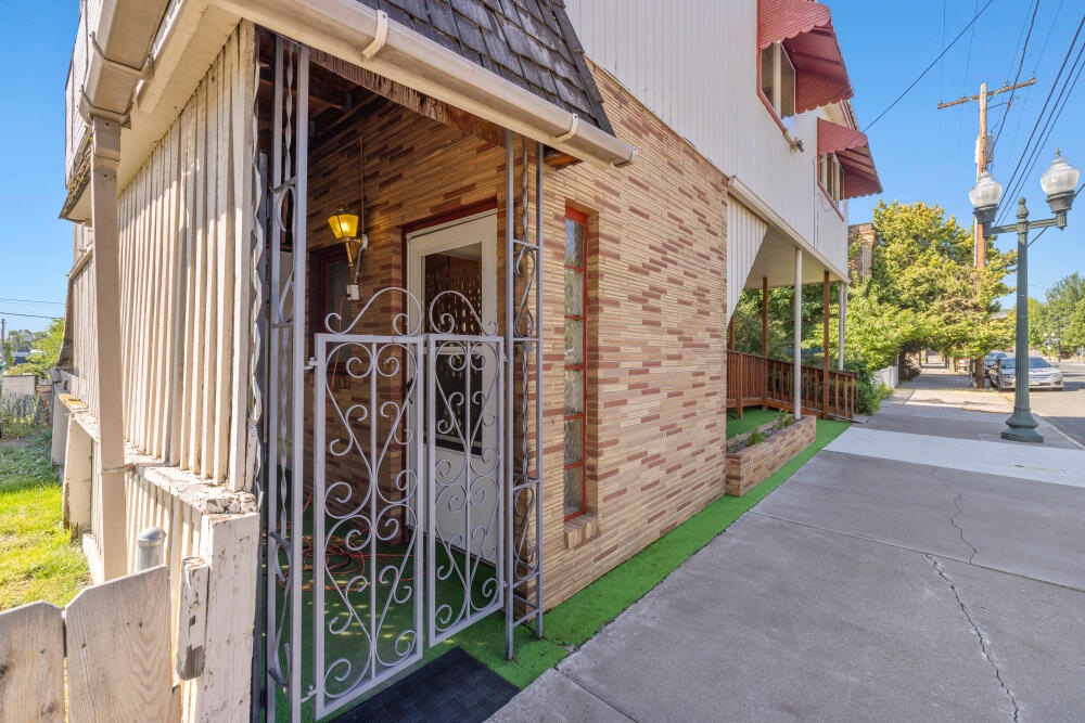 Klamath Falls -Hot Springs Addition - Commercial Sale