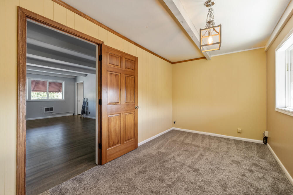Klamath Falls -Hot Springs Addition - Commercial Sale