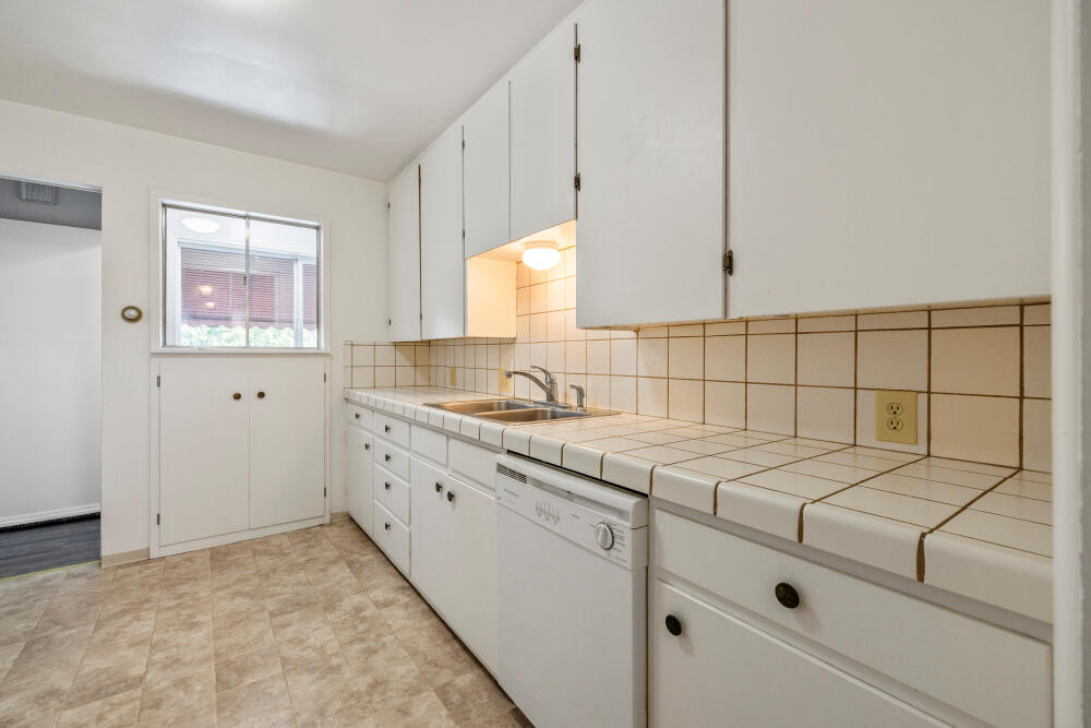 Klamath Falls -Hot Springs Addition - Commercial Sale
